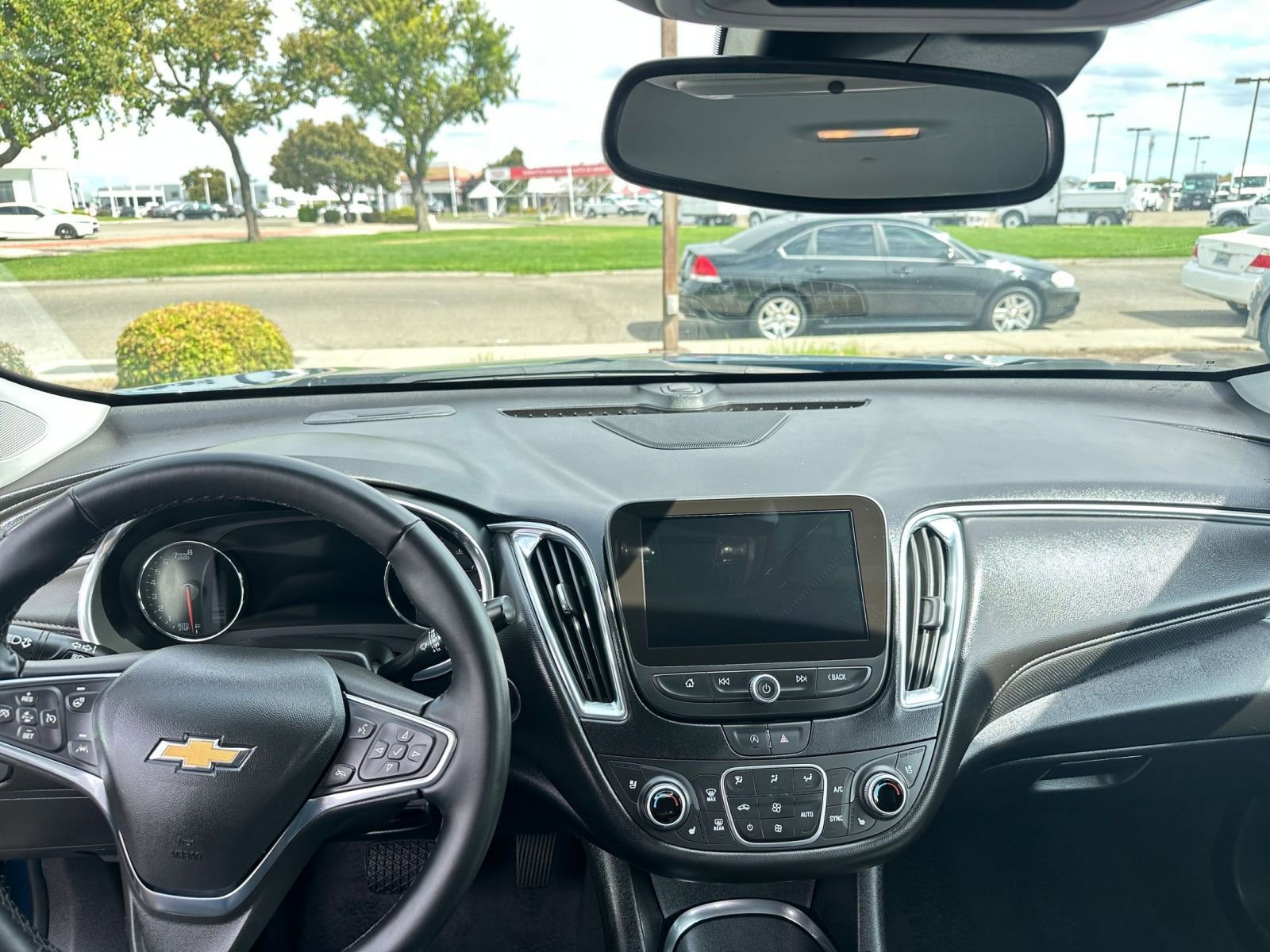 Thumbnail: 2024 Chevrolet Malibu - 31