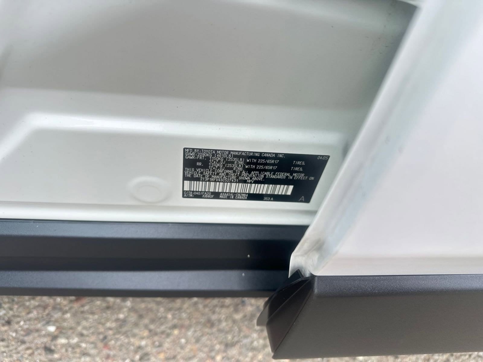 Thumbnail: 2025 Toyota RAV4 - 30