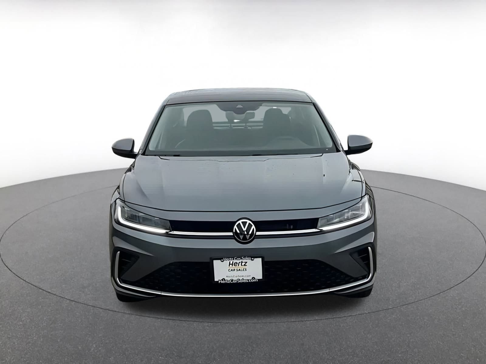 Thumbnail: 2025 Volkswagen Jetta - 4