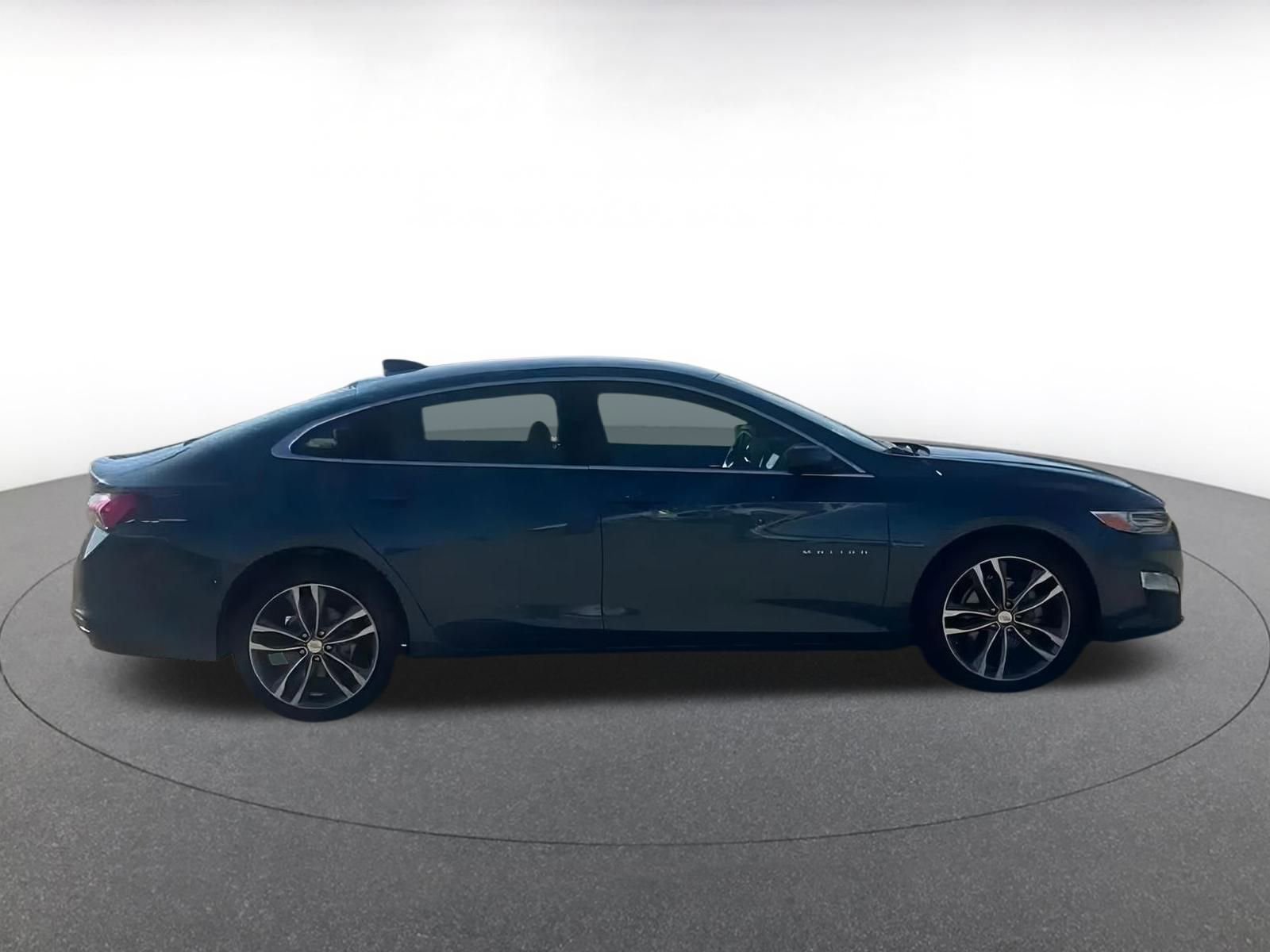 Thumbnail: 2024 Chevrolet Malibu - 16