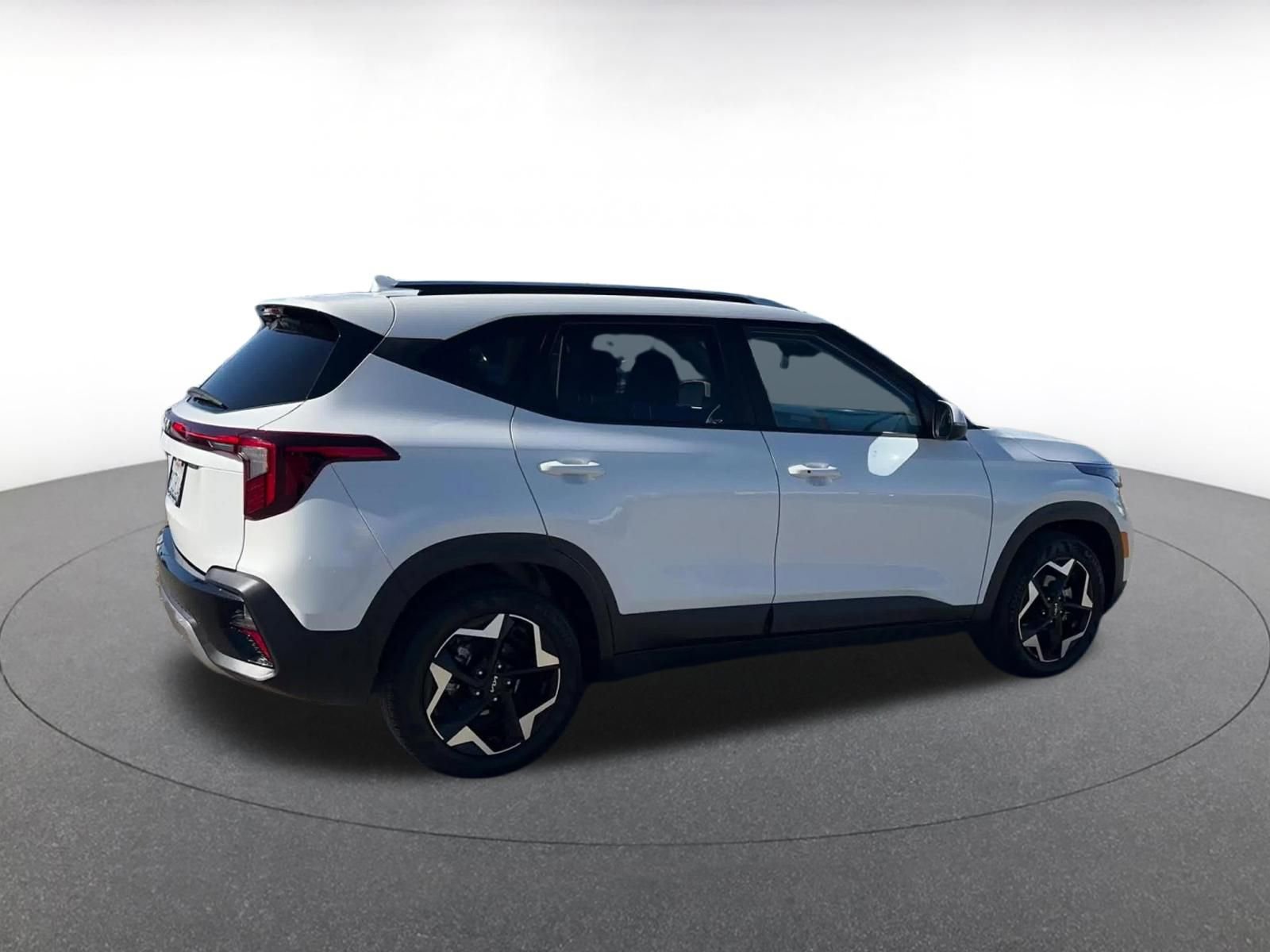 Thumbnail: 2025 Kia Seltos - 15