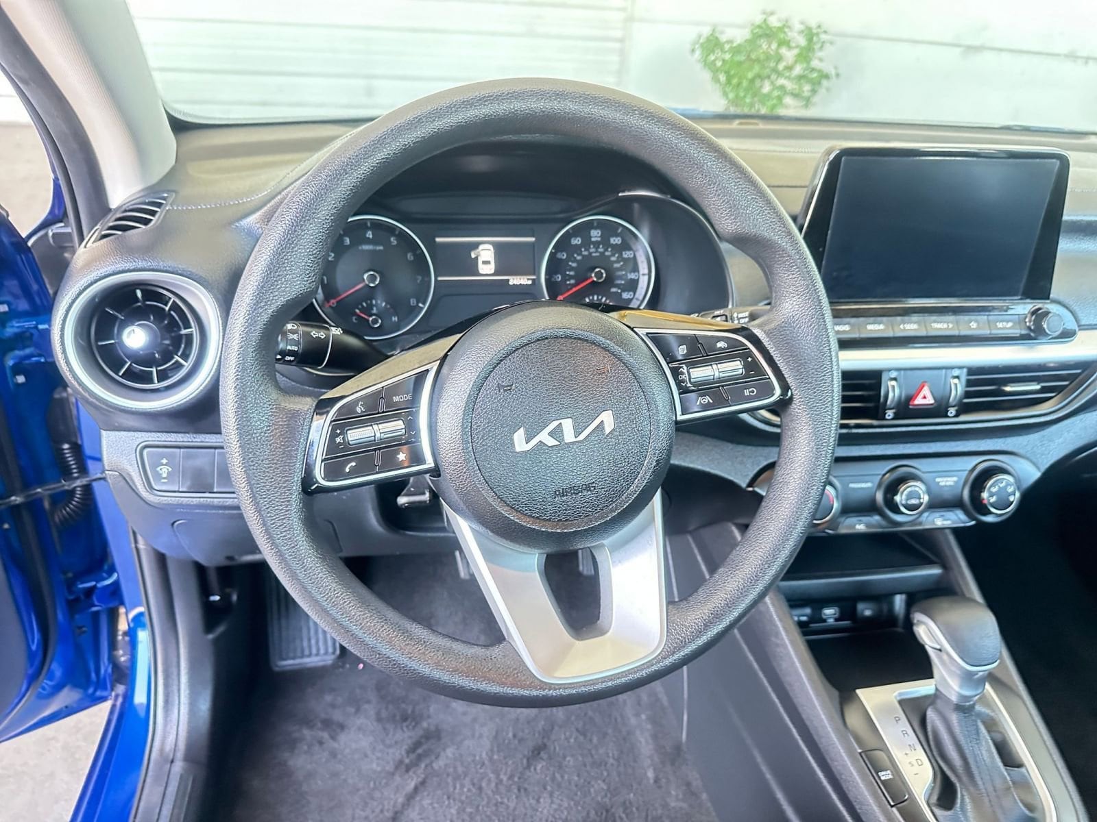 2024 Kia Forte LXS 28