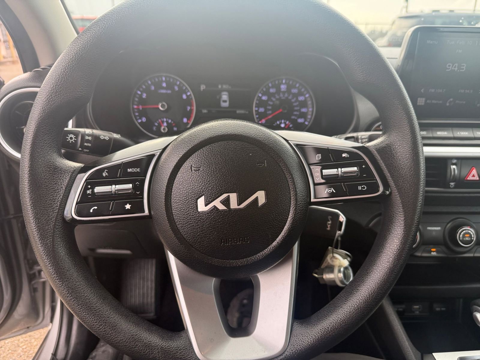 Thumbnail: 2023 Kia Forte - 25