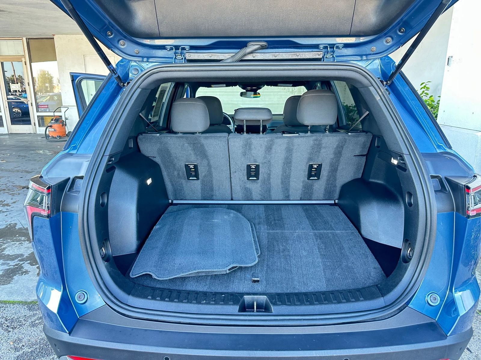 Thumbnail: 2025 Chevrolet Equinox - 31