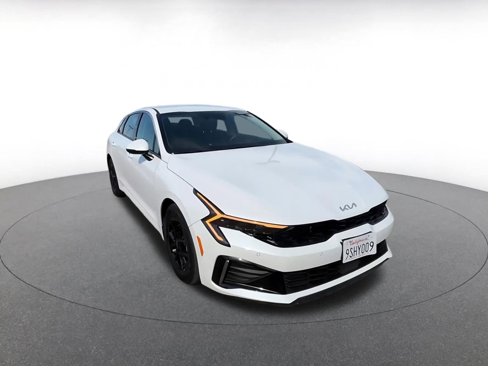 Thumbnail: 2025 Kia K5 - 3