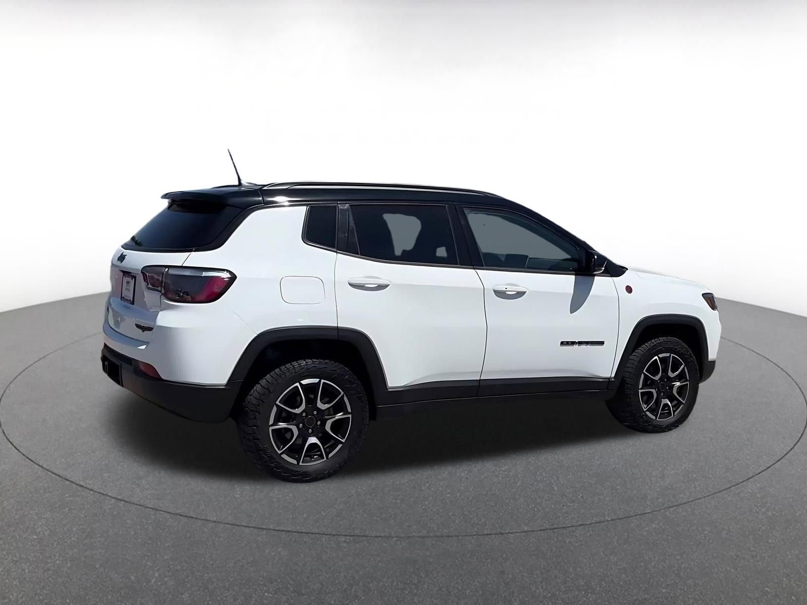 Thumbnail: 2025 Jeep Compass - 15
