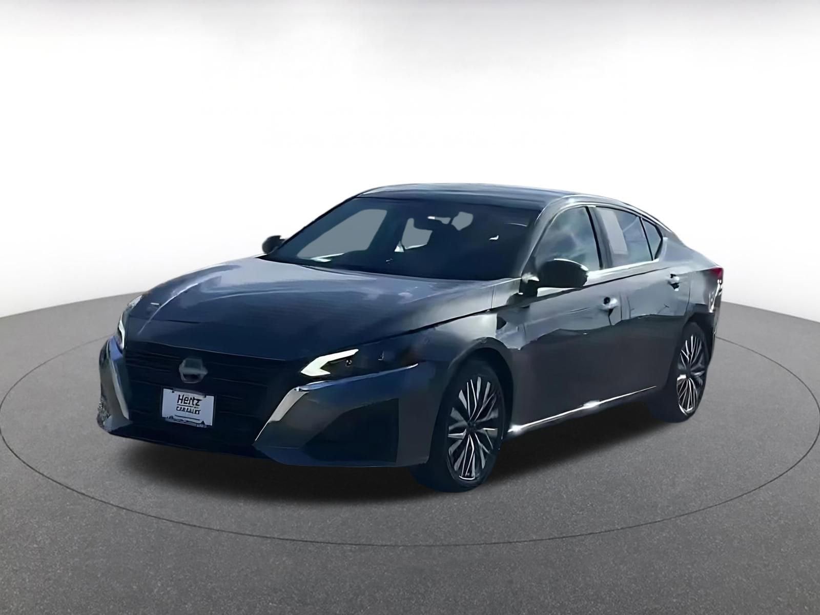 Thumbnail: 2025 Nissan Altima - 8