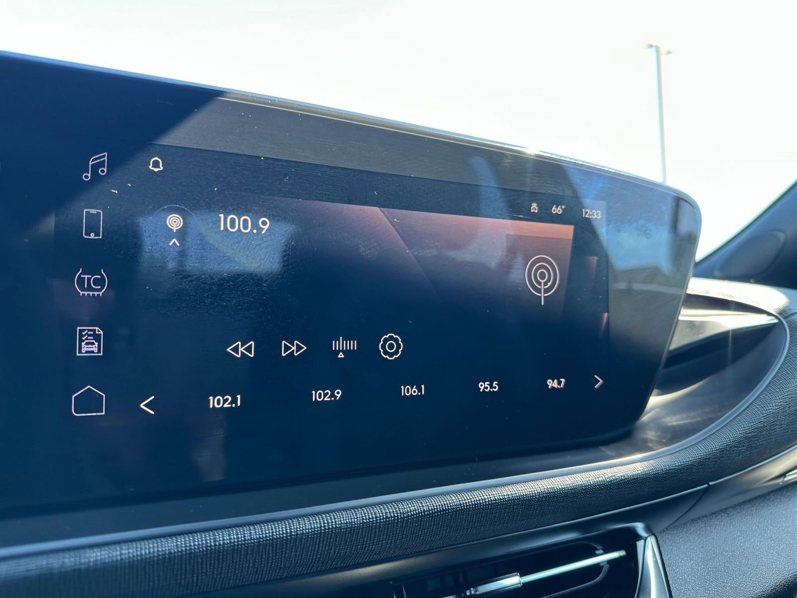 Thumbnail: 2025 Buick Envista - 20