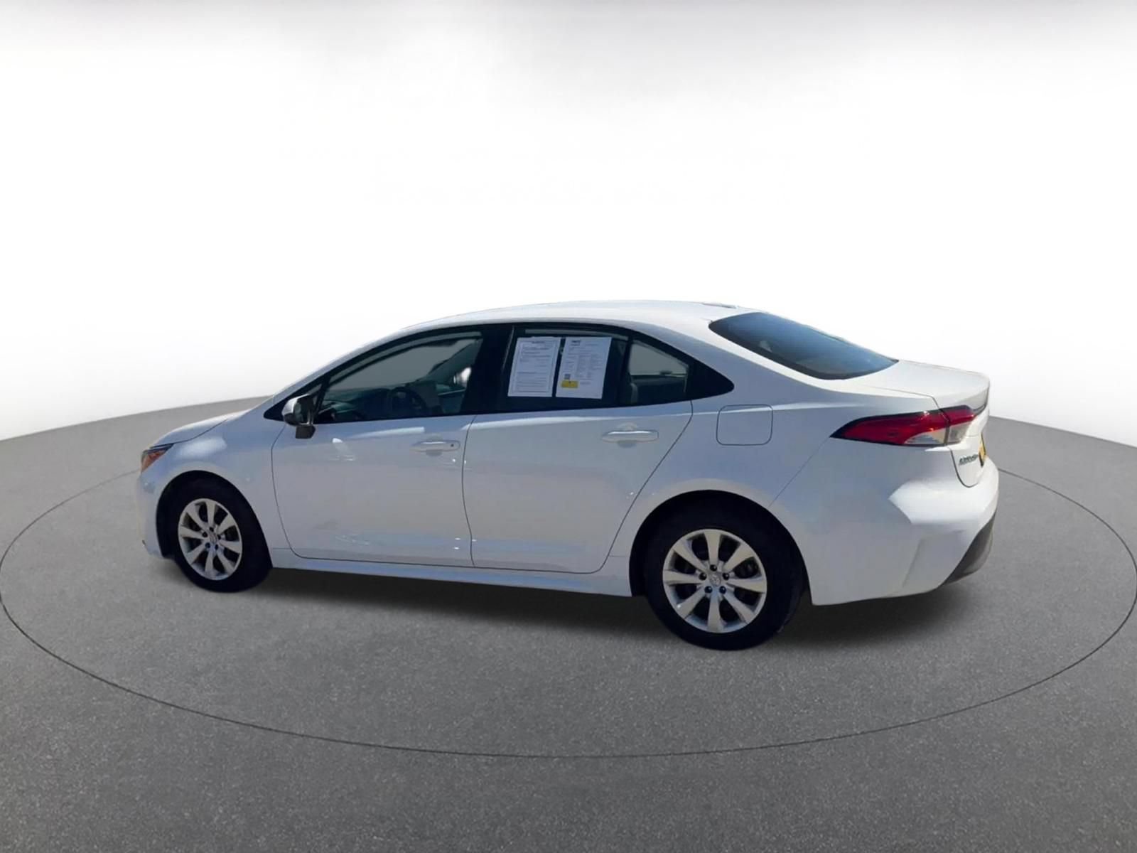 Thumbnail: 2025 Toyota Corolla - 9