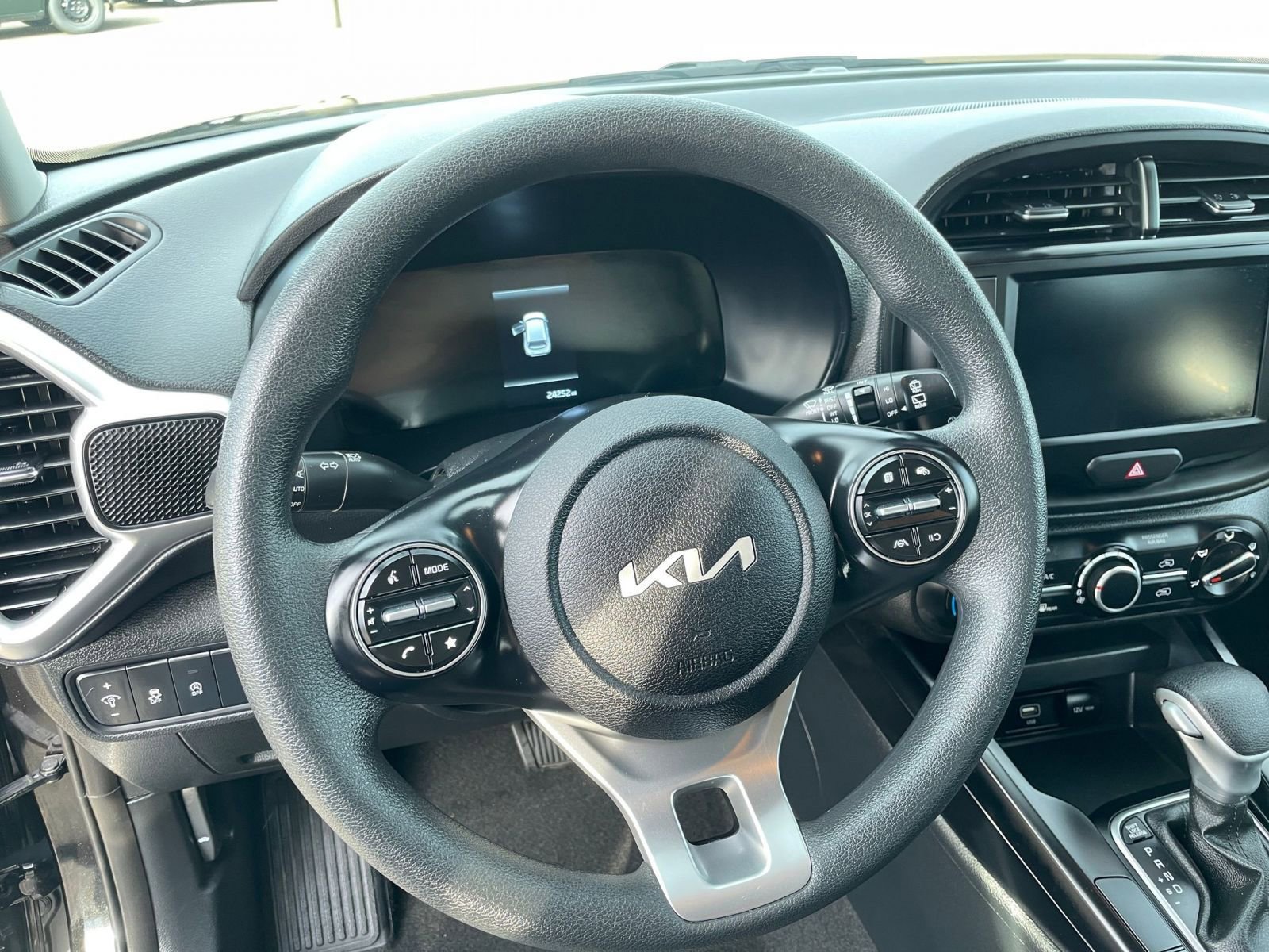 Thumbnail: 2025 Kia Soul - 28