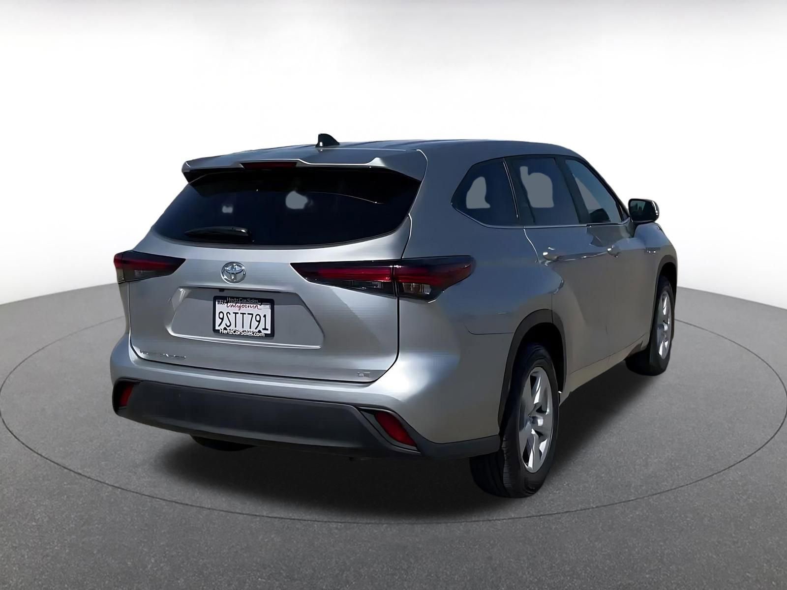 Thumbnail: 2025 Toyota Highlander - 14