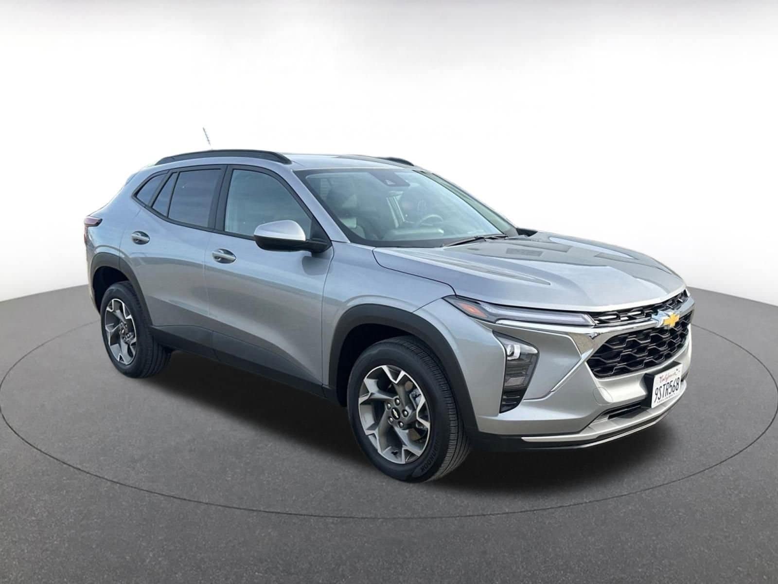 Thumbnail: 2025 Chevrolet Trax - 1