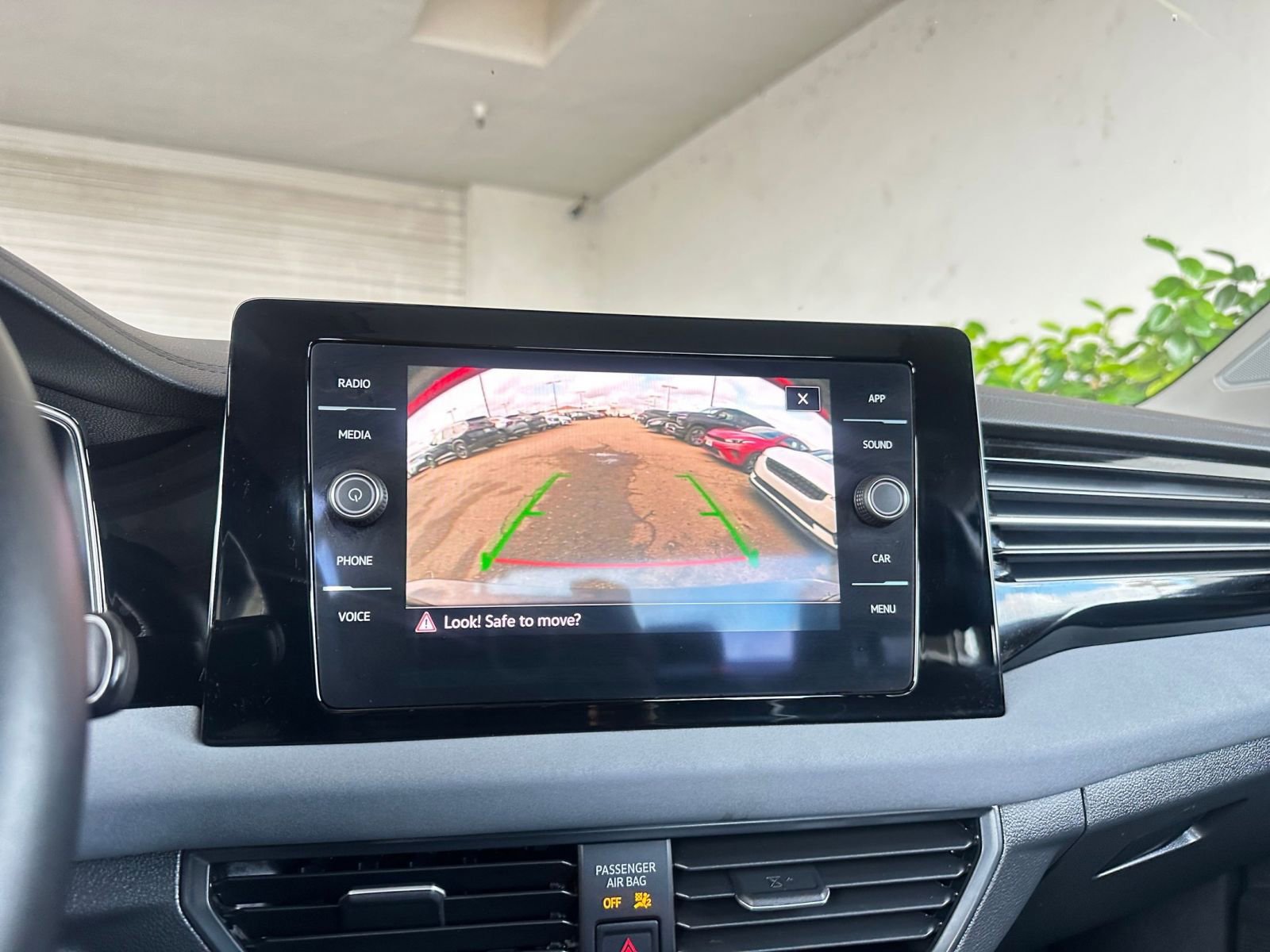 Thumbnail: 2025 Volkswagen Jetta - 23