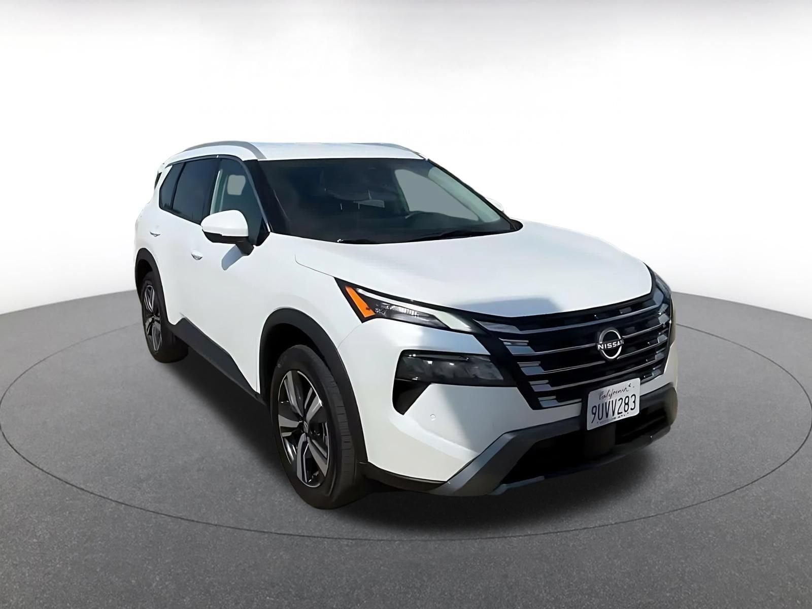 Thumbnail: 2026 Nissan Rogue - 3