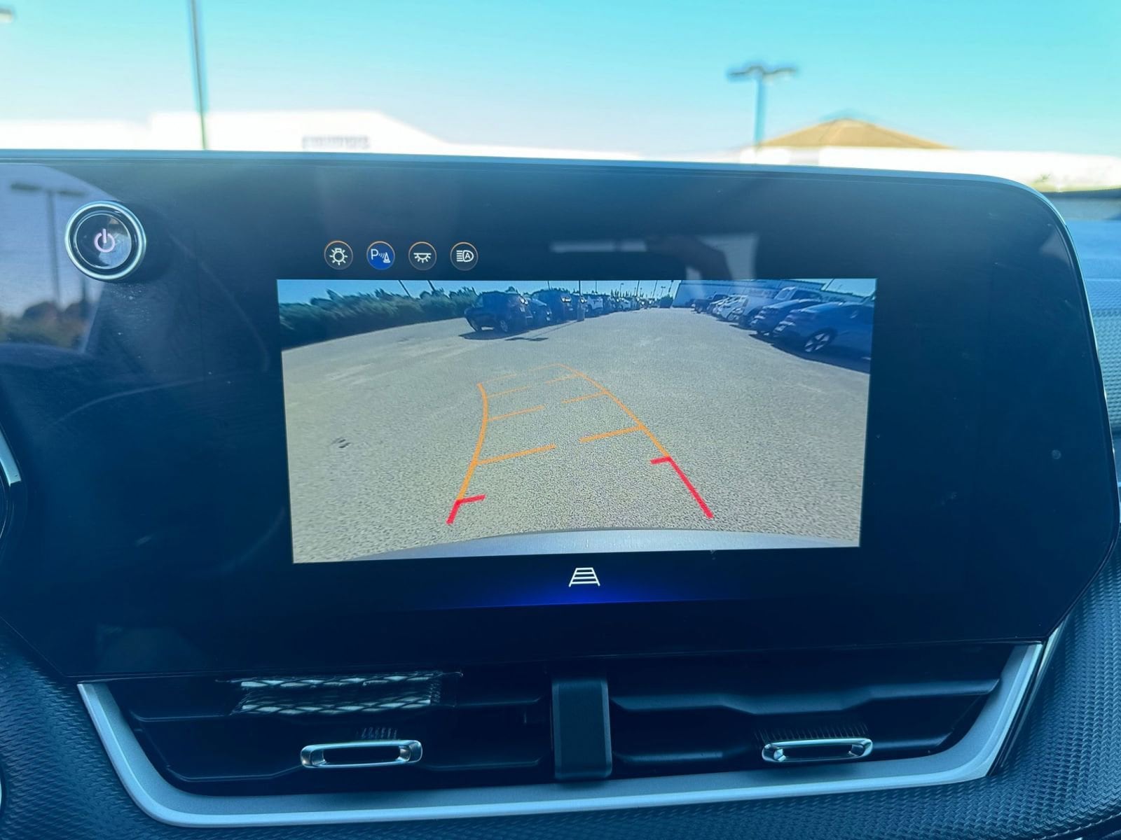 Thumbnail: 2025 Chevrolet Equinox - 17