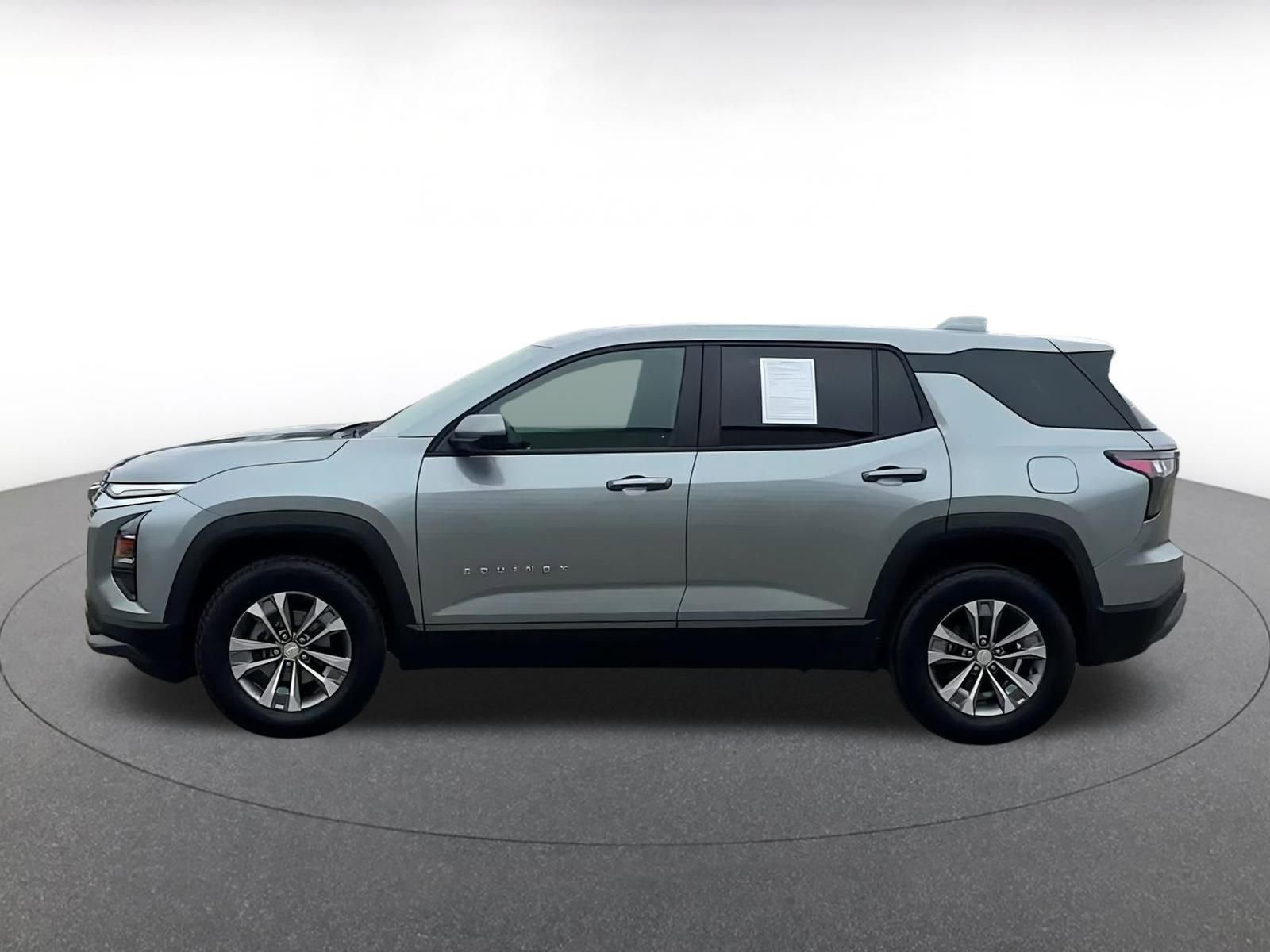 Thumbnail: 2025 Chevrolet Equinox - 9