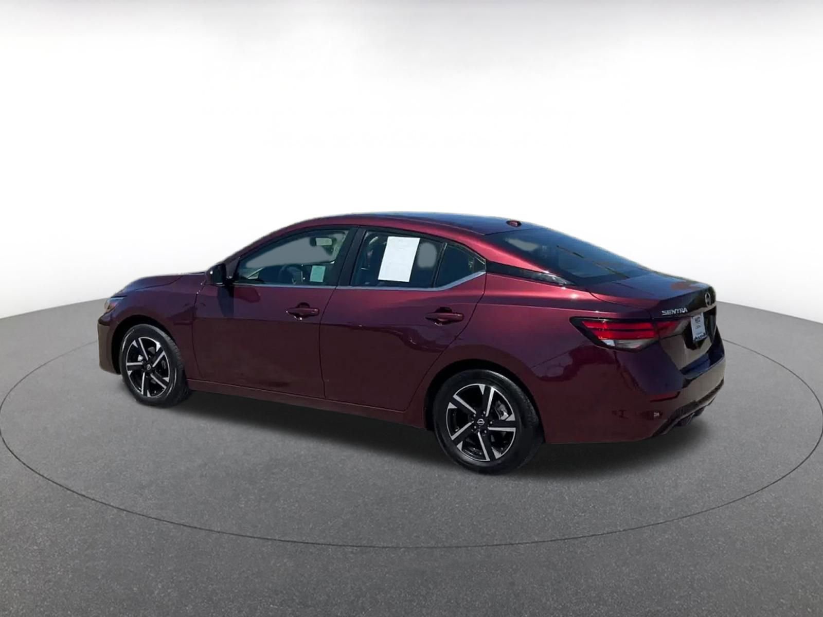 Thumbnail: 2024 Nissan Sentra - 10