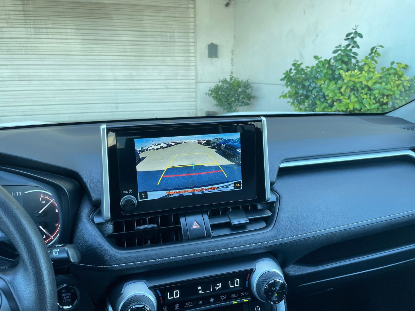 Thumbnail: 2025 Toyota RAV4 - 25