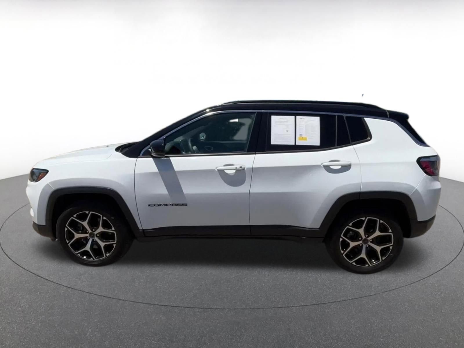 Thumbnail: 2025 Jeep Compass - 9