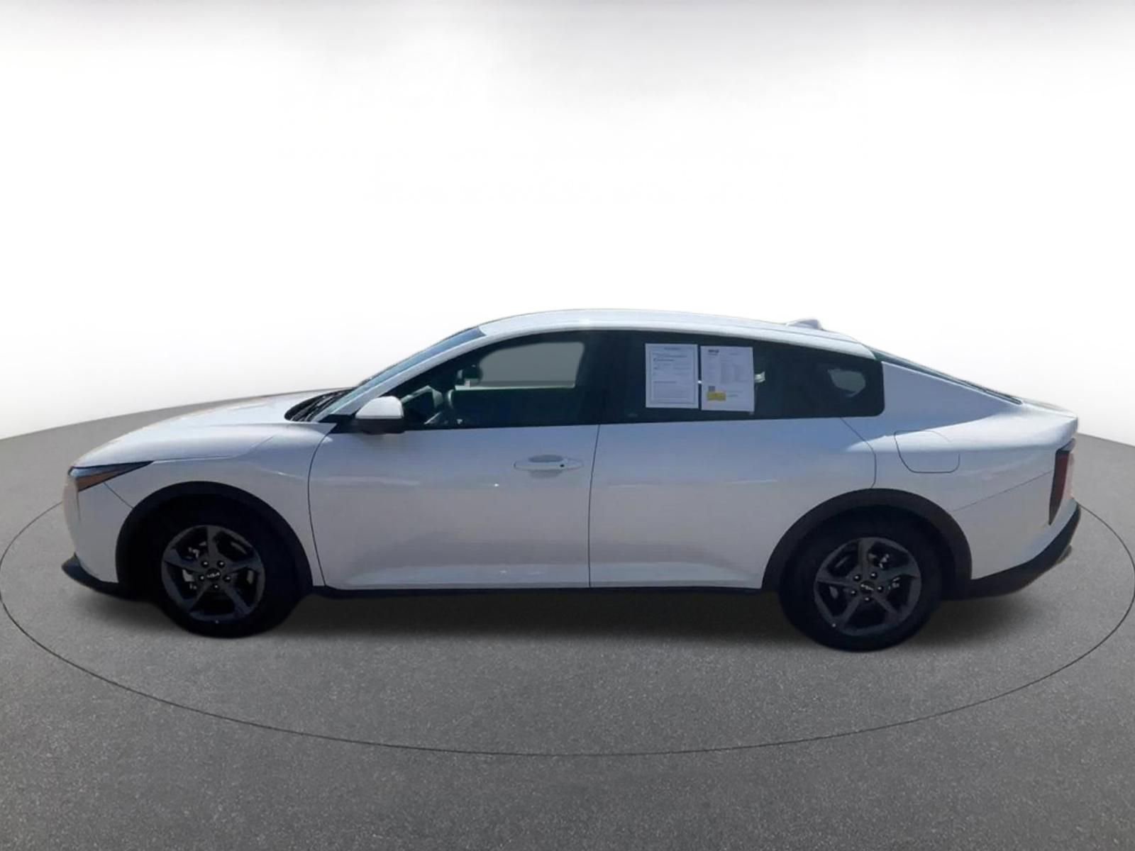 Thumbnail: 2025 Kia K4 - 9
