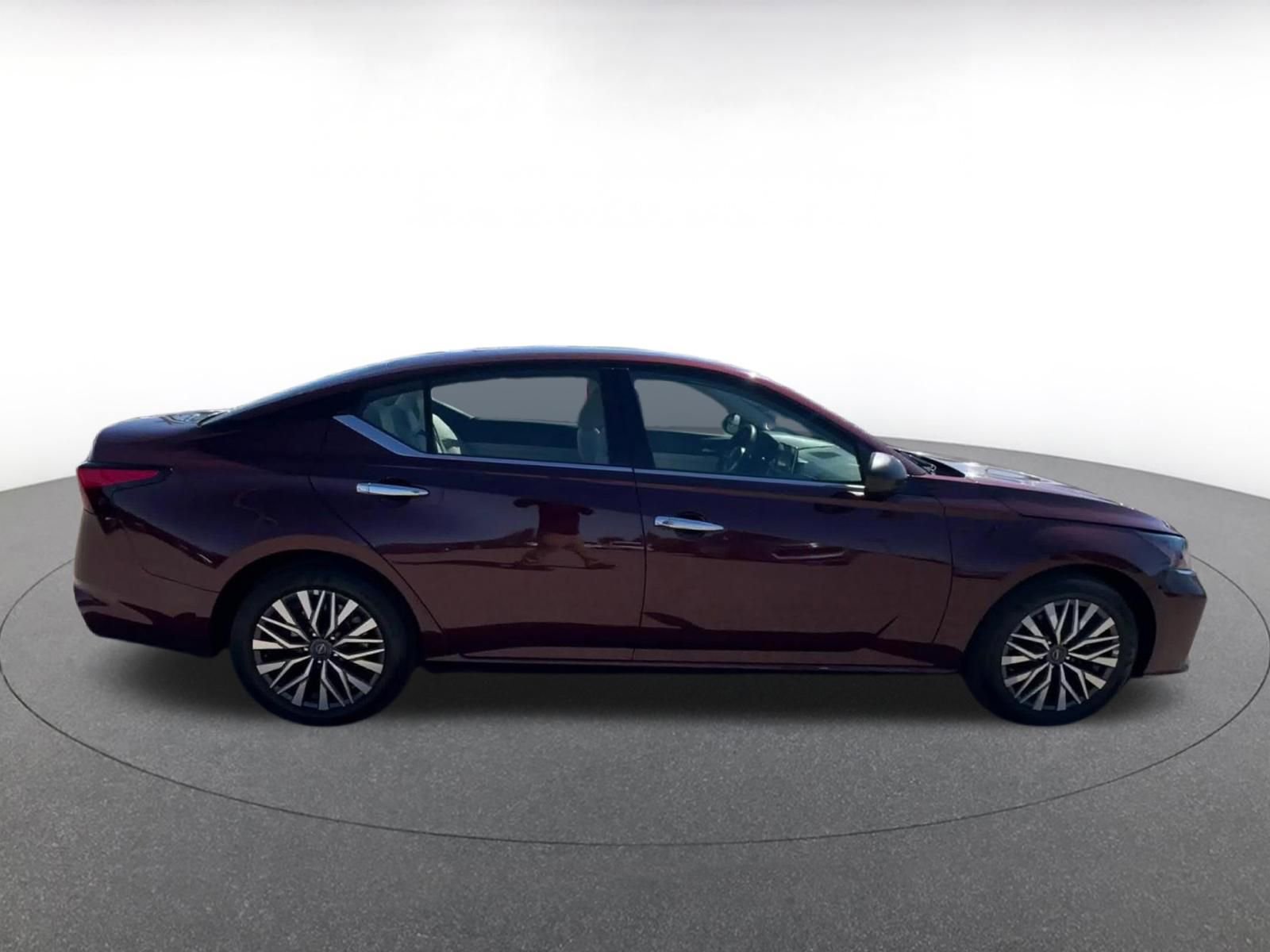 Thumbnail: 2025 Nissan Altima - 16