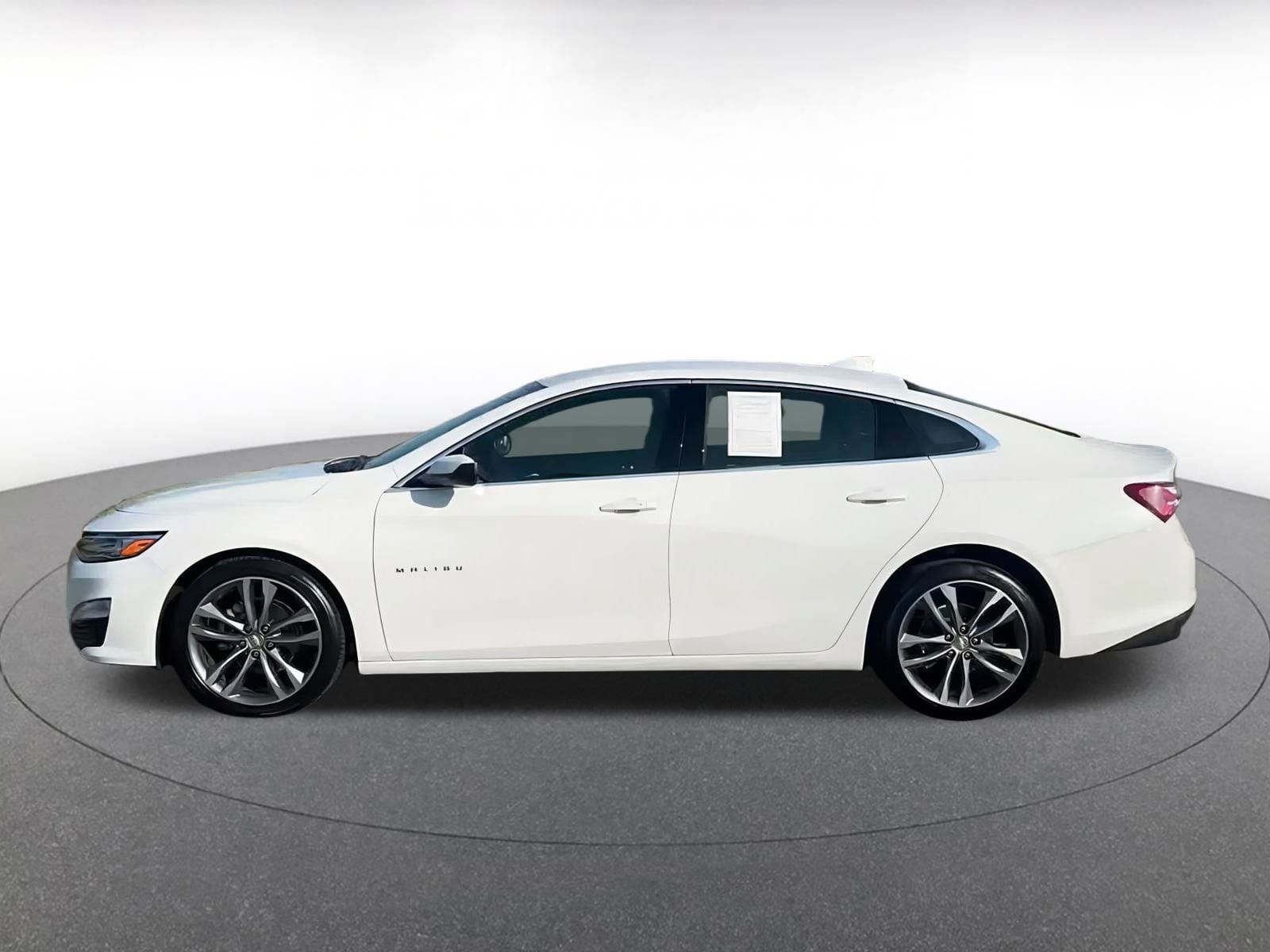 Thumbnail: 2024 Chevrolet Malibu - 9