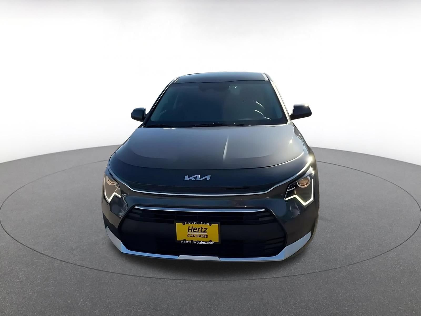 Thumbnail: 2026 Kia Niro - 4
