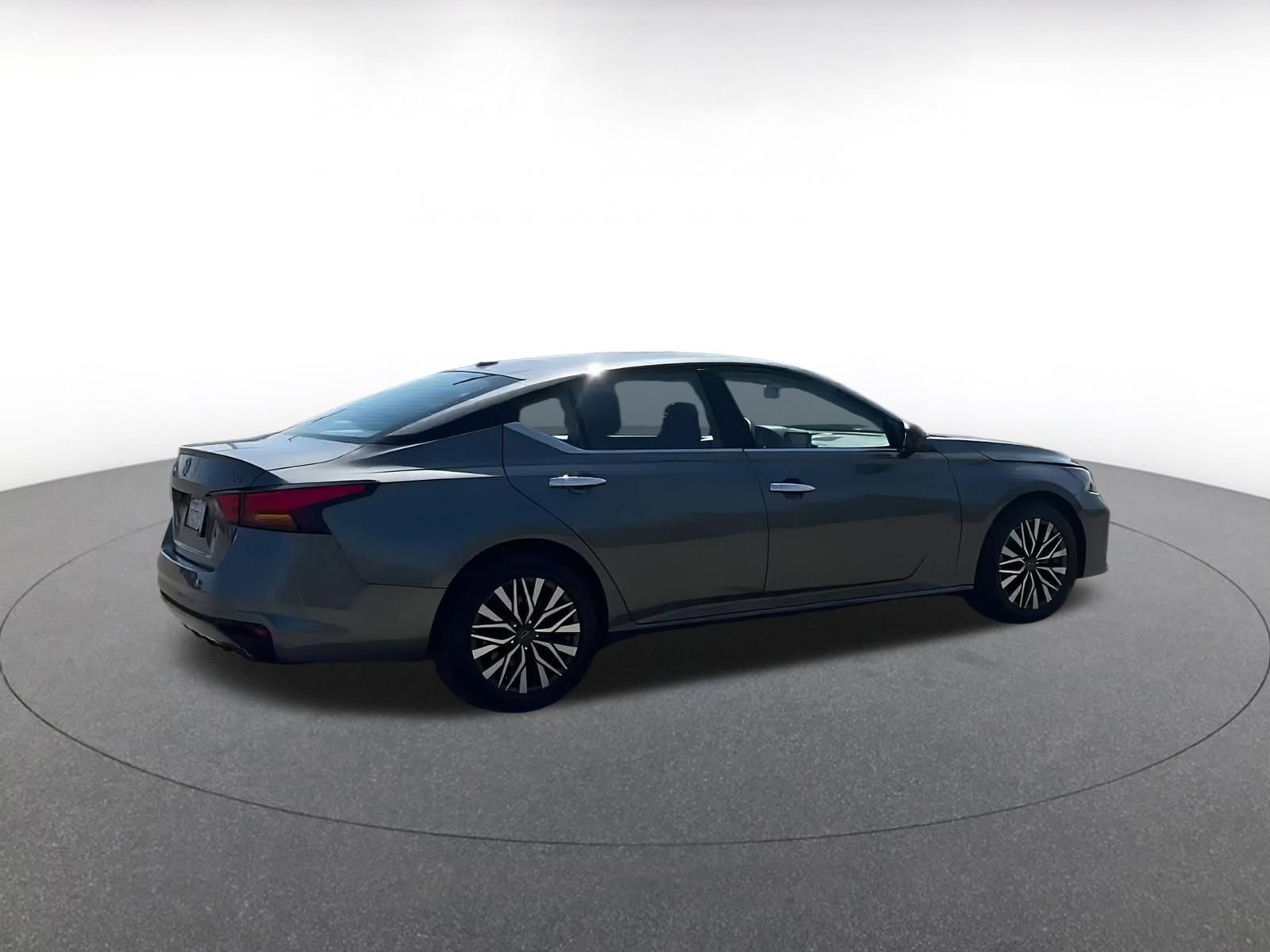 Thumbnail: 2024 Nissan Altima - 15