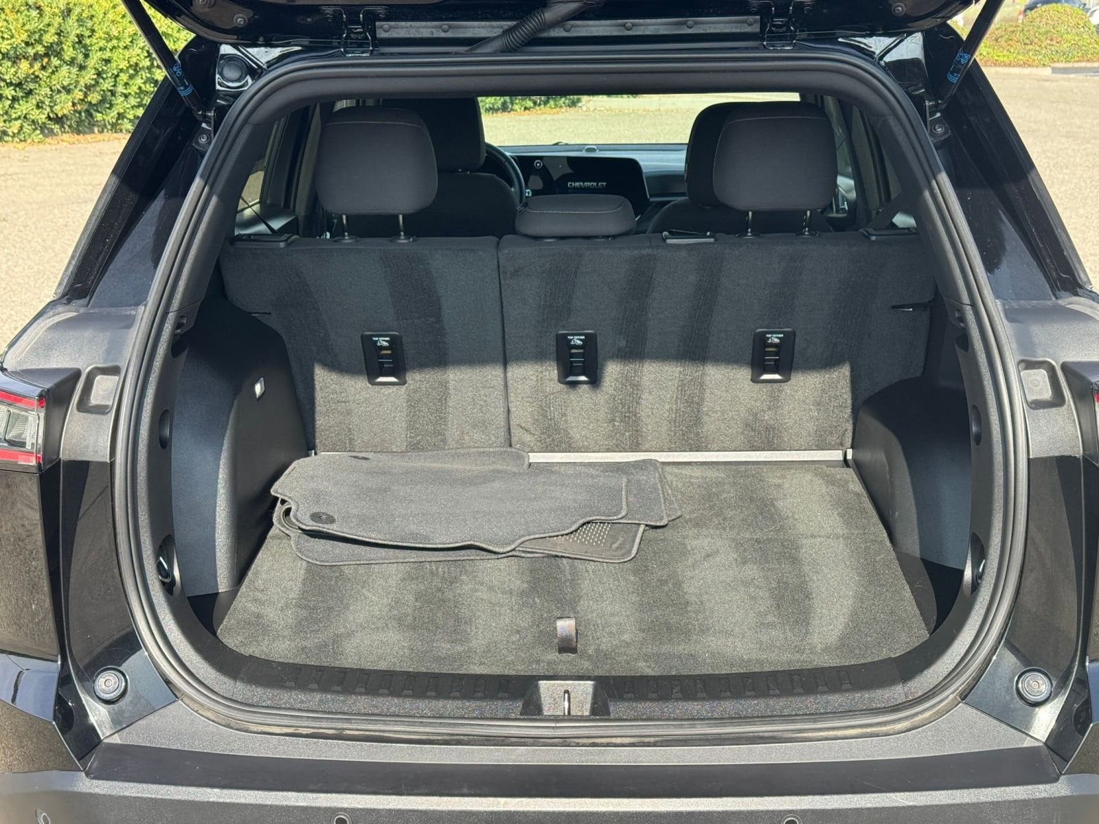 Thumbnail: 2025 Chevrolet Equinox - 31