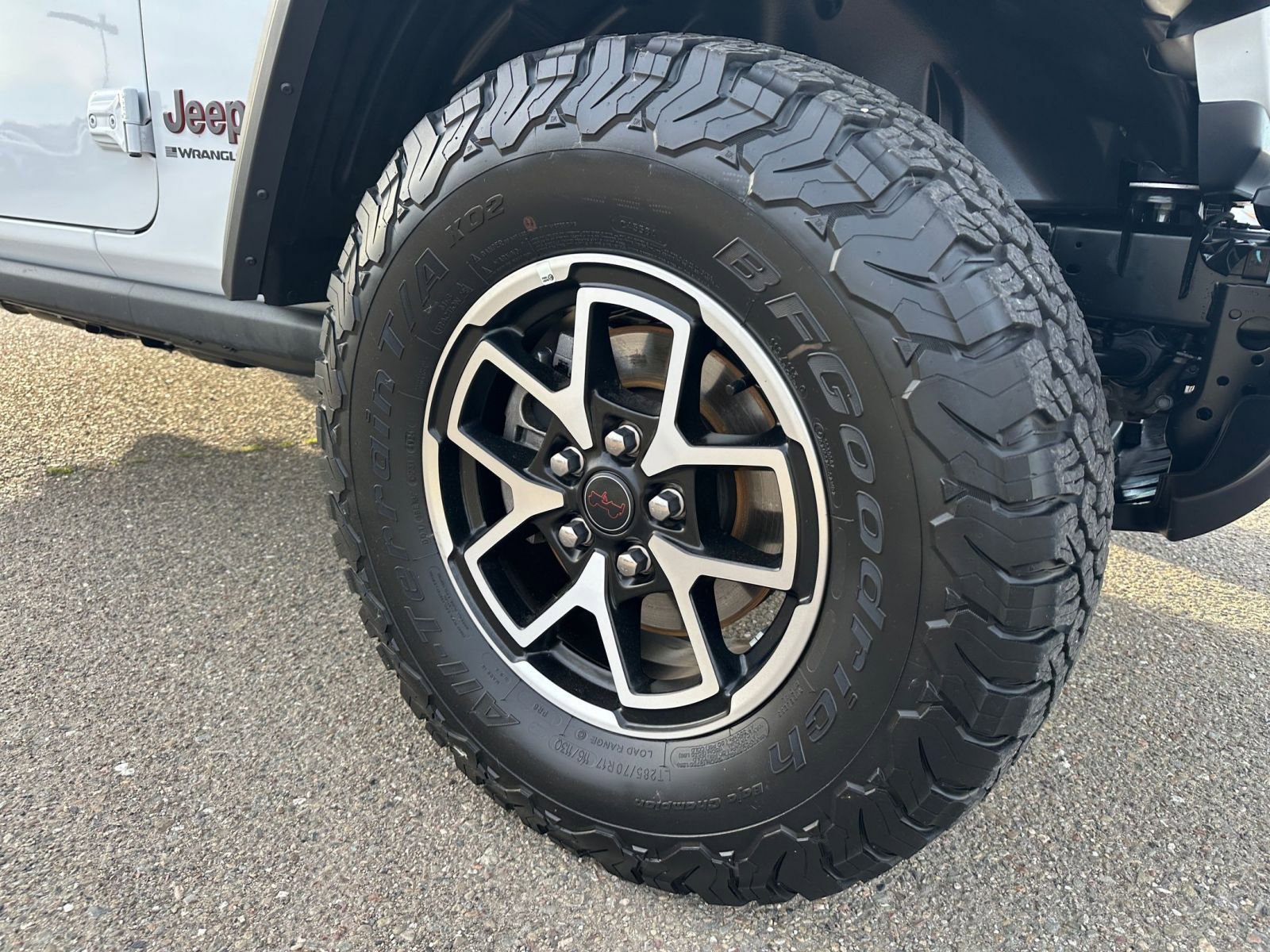 Thumbnail: 2025 Jeep Wrangler - 29