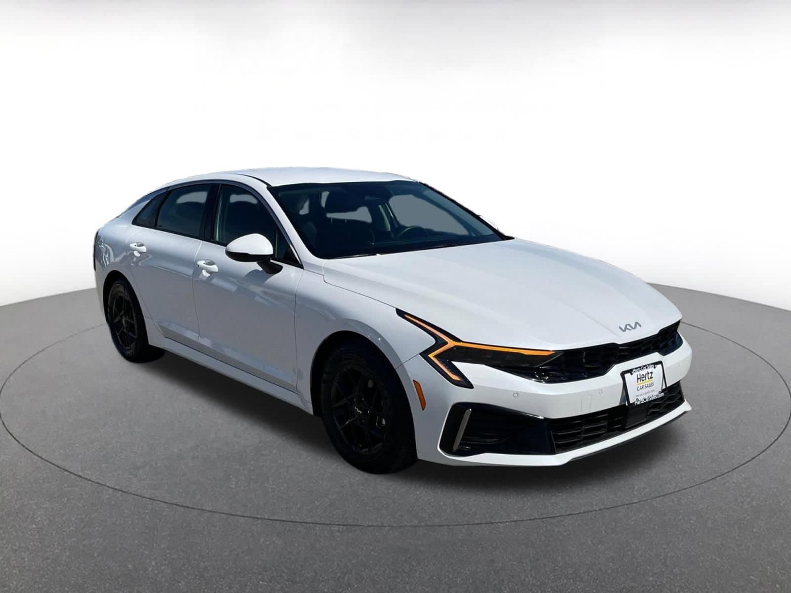 Thumbnail: 2025 Kia K5 - 1