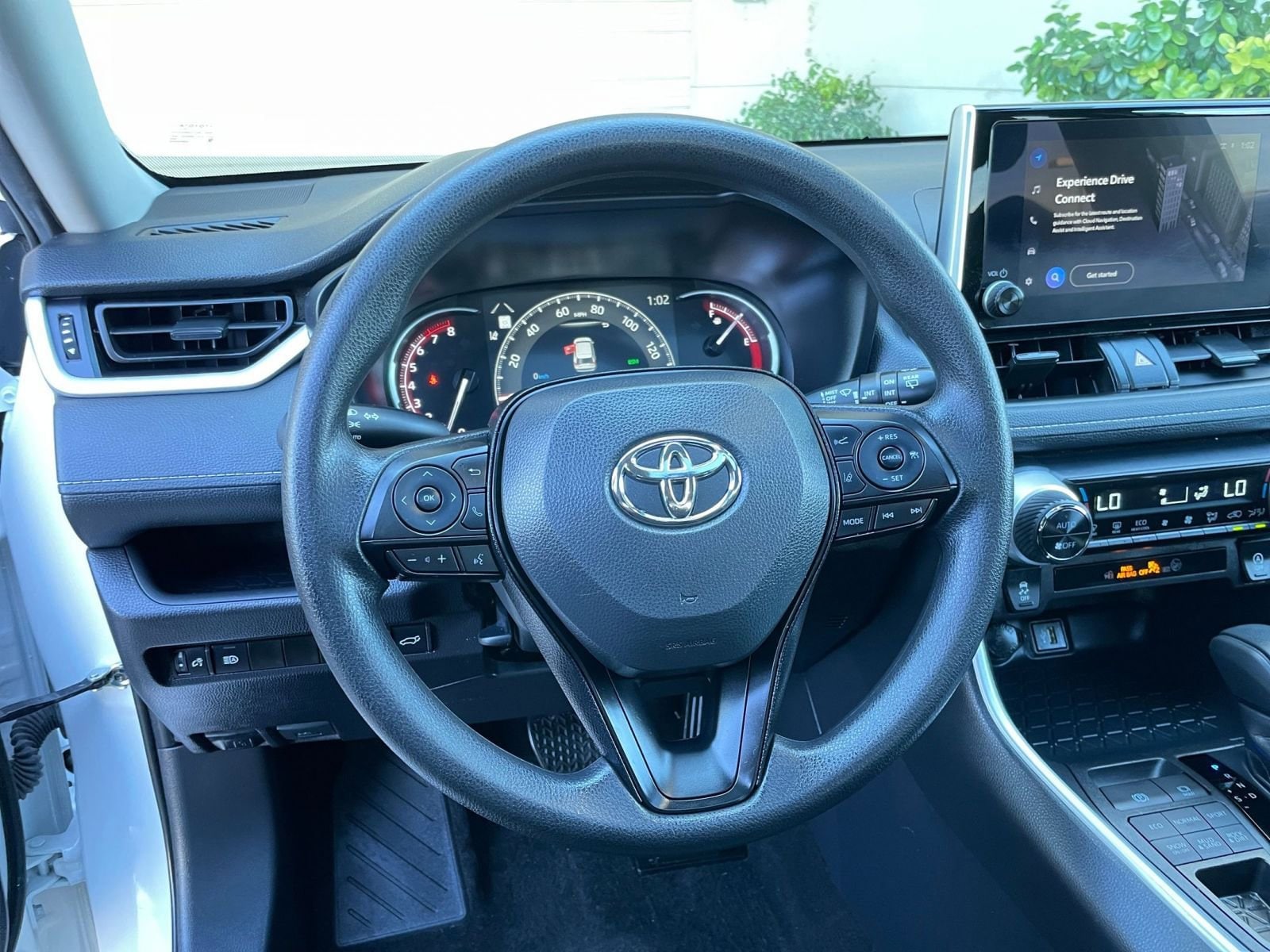 Thumbnail: 2025 Toyota RAV4 - 29