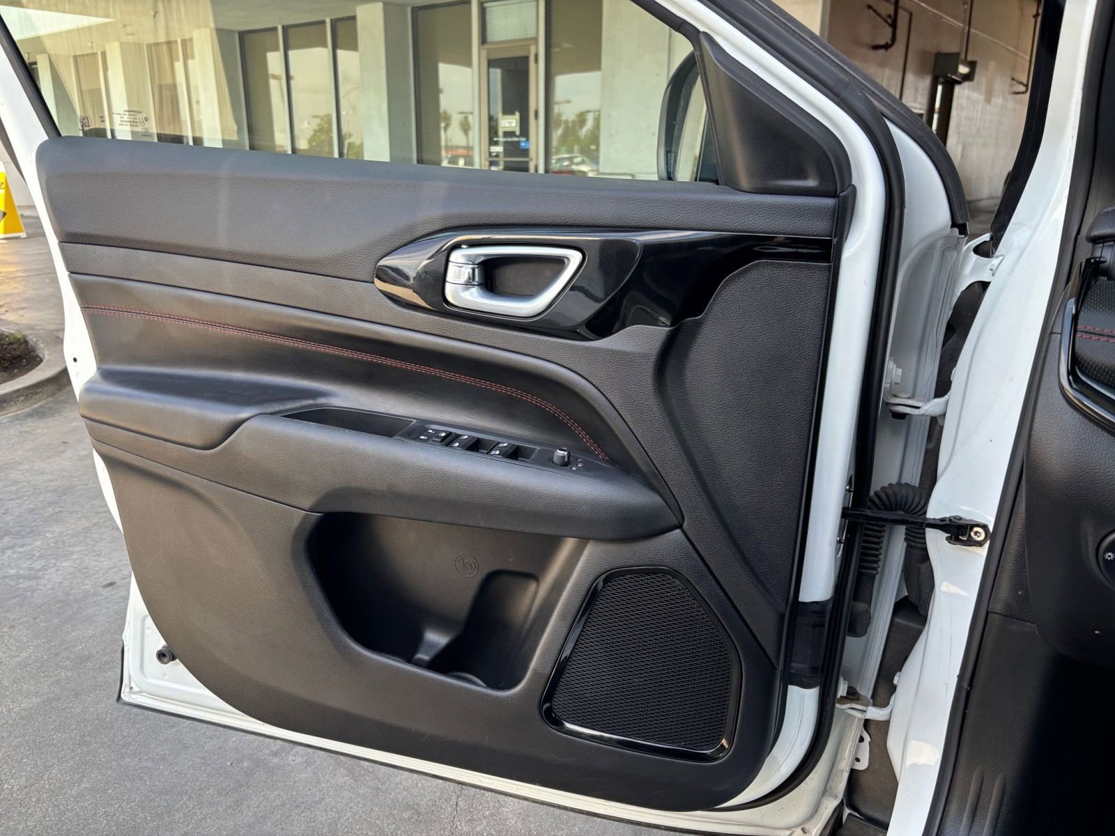 Thumbnail: 2025 Jeep Compass - 18