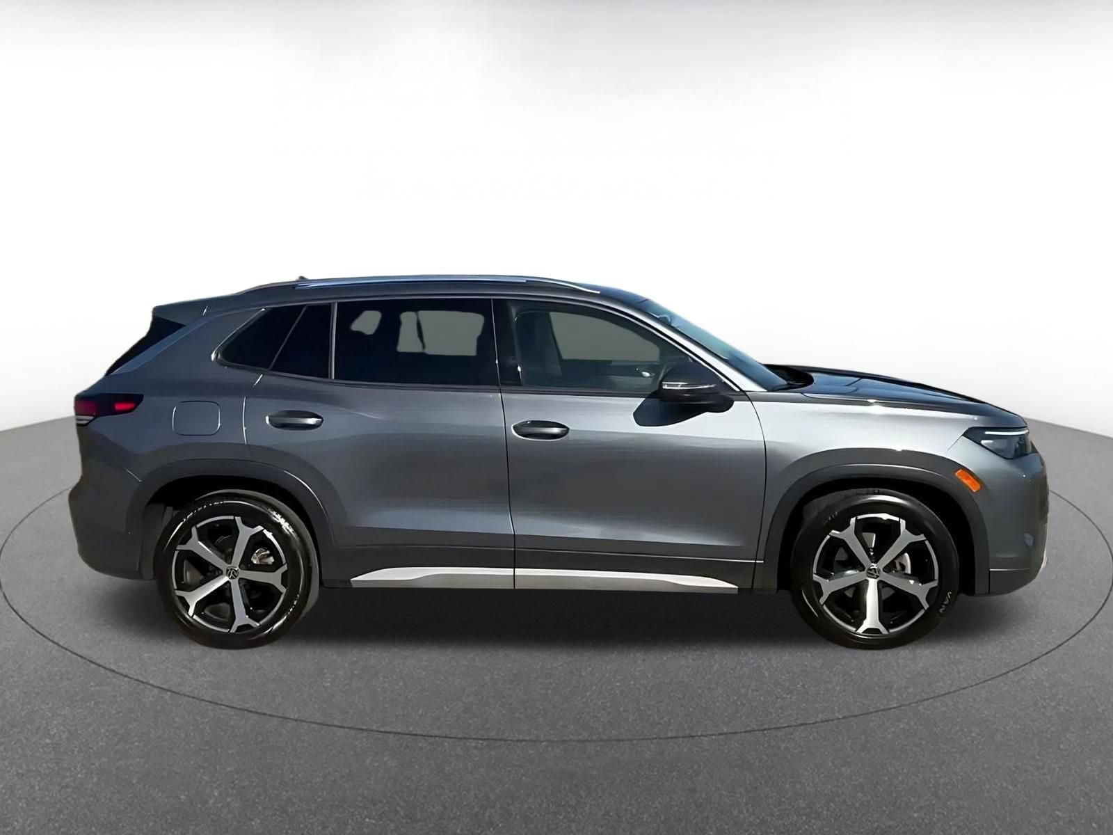 Thumbnail: 2026 Volkswagen Tiguan - 15