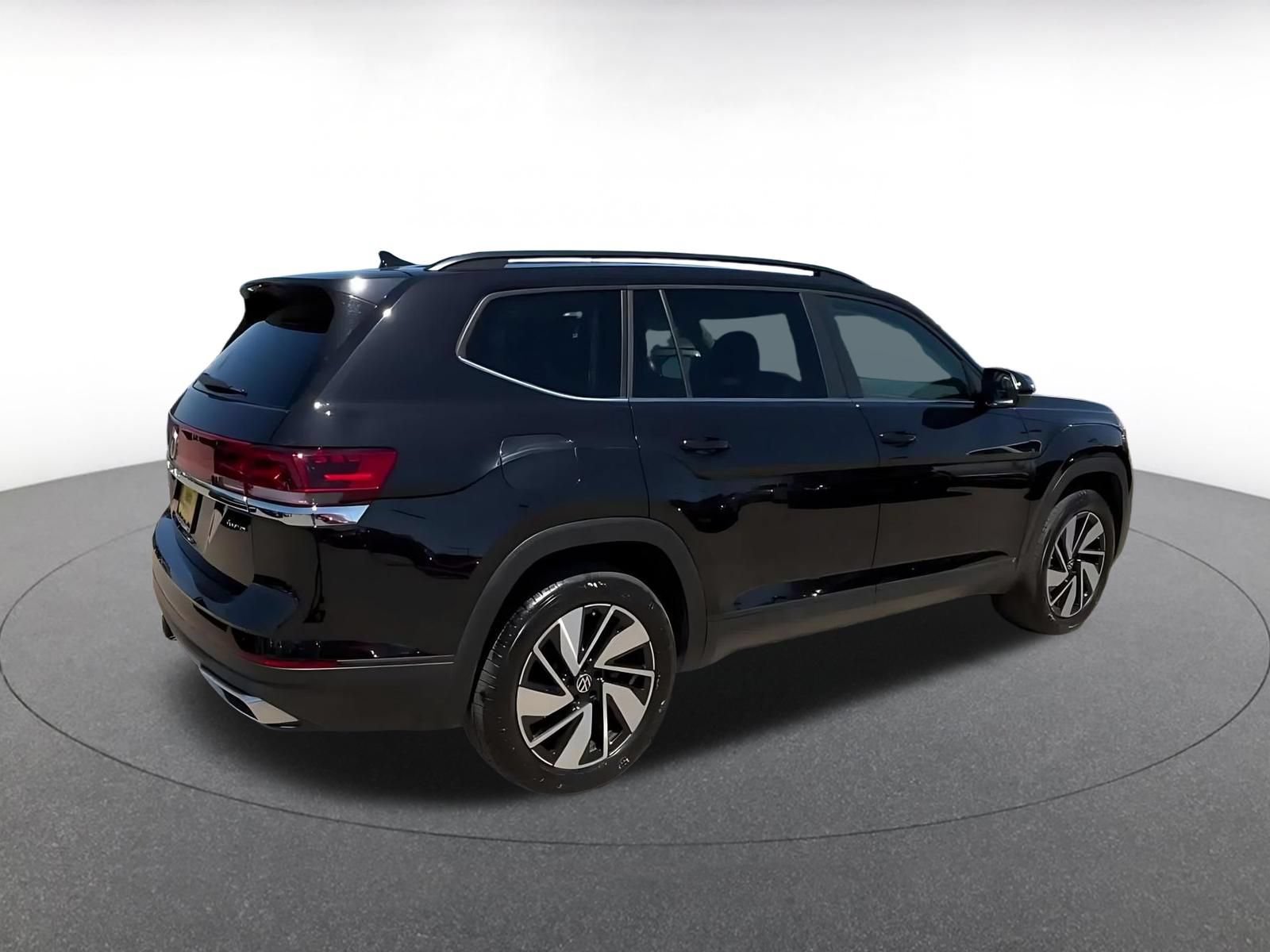 Thumbnail: 2026 Volkswagen Atlas - 11