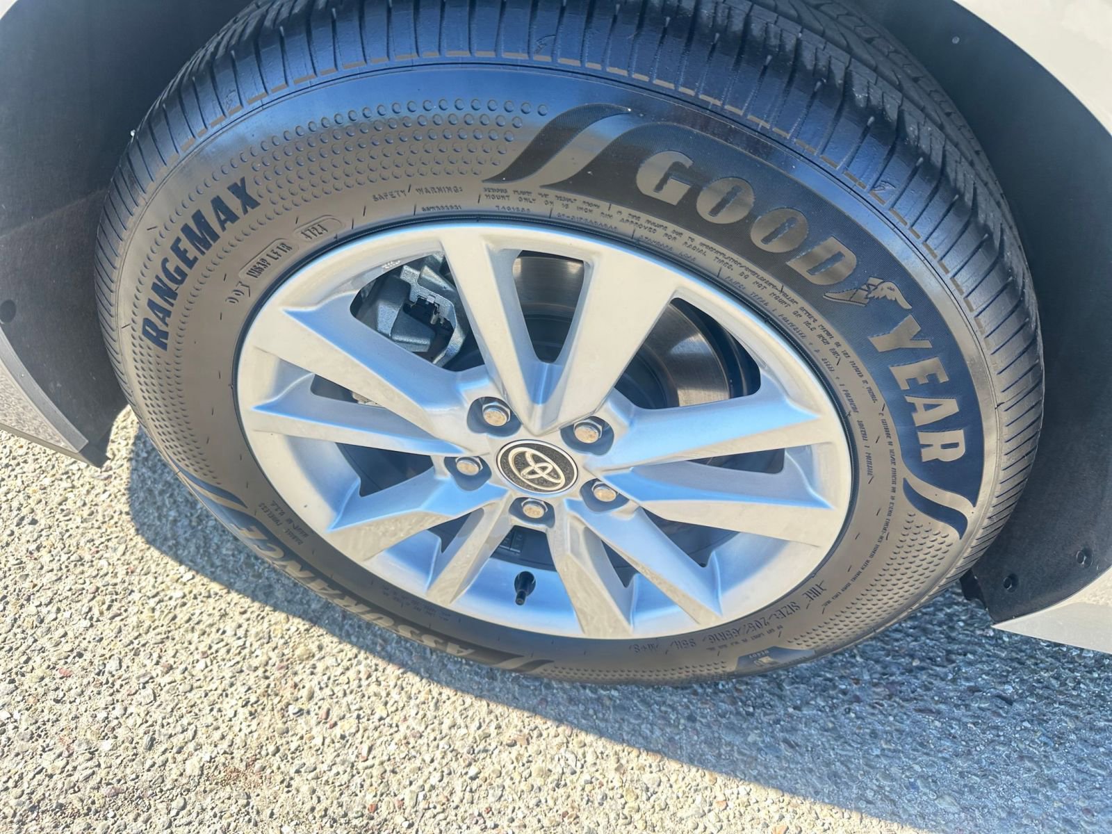 Thumbnail: 2025 Toyota Camry - 30