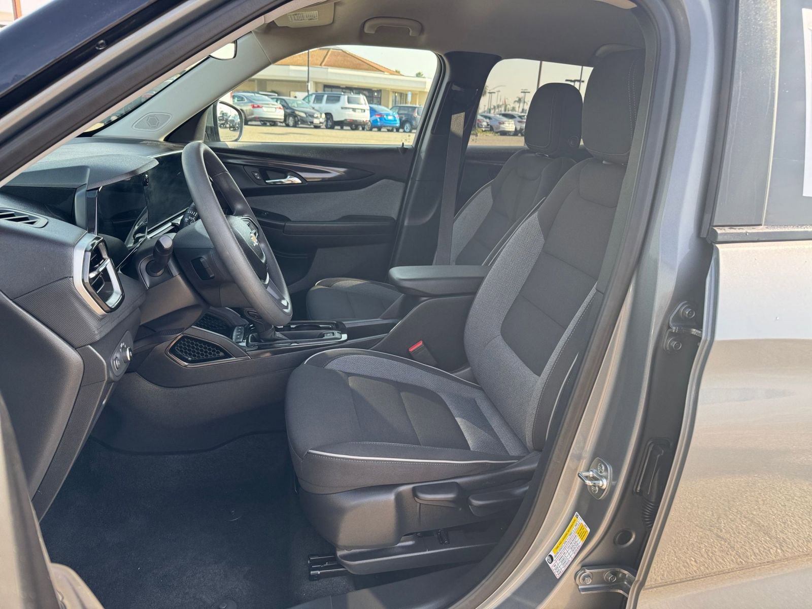 Thumbnail: 2025 Chevrolet TrailBlazer - 25