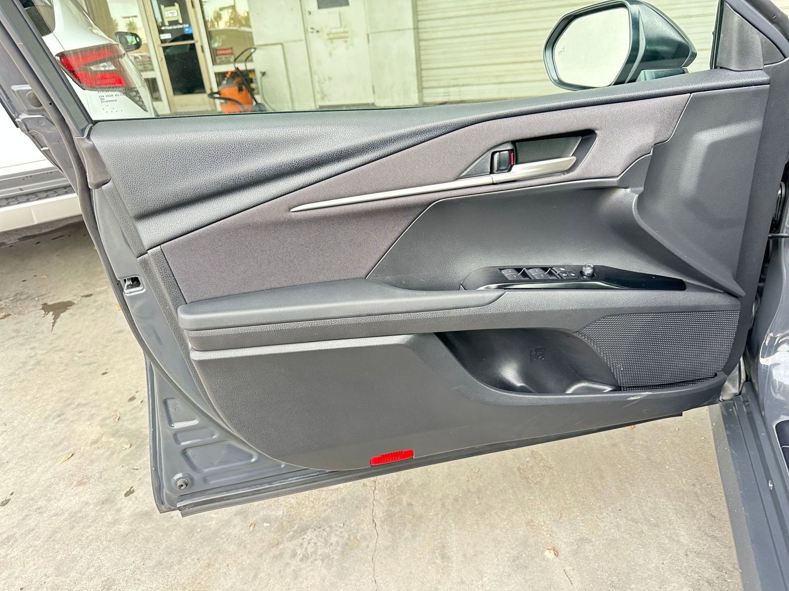 Thumbnail: 2025 Toyota Camry - 20