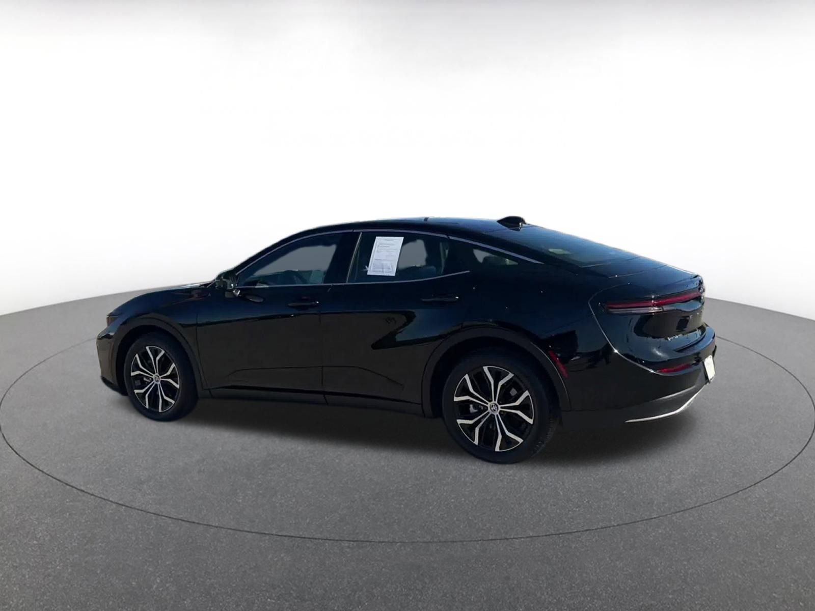 Thumbnail: 2025 Toyota Crown - 10