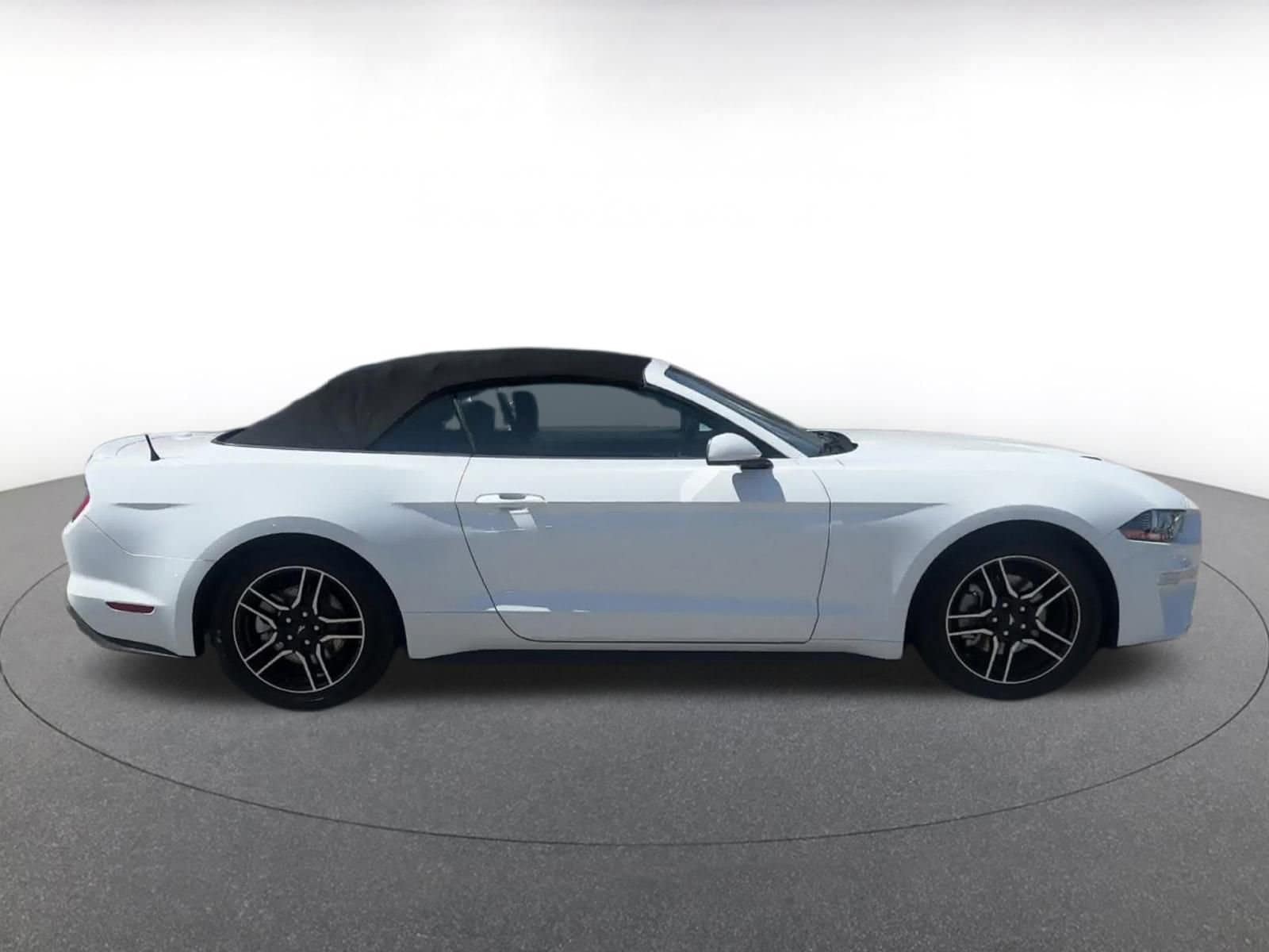 2023 Ford Mustang  16