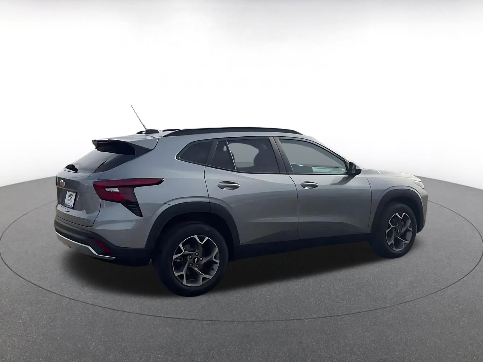 Thumbnail: 2025 Chevrolet Trax - 15