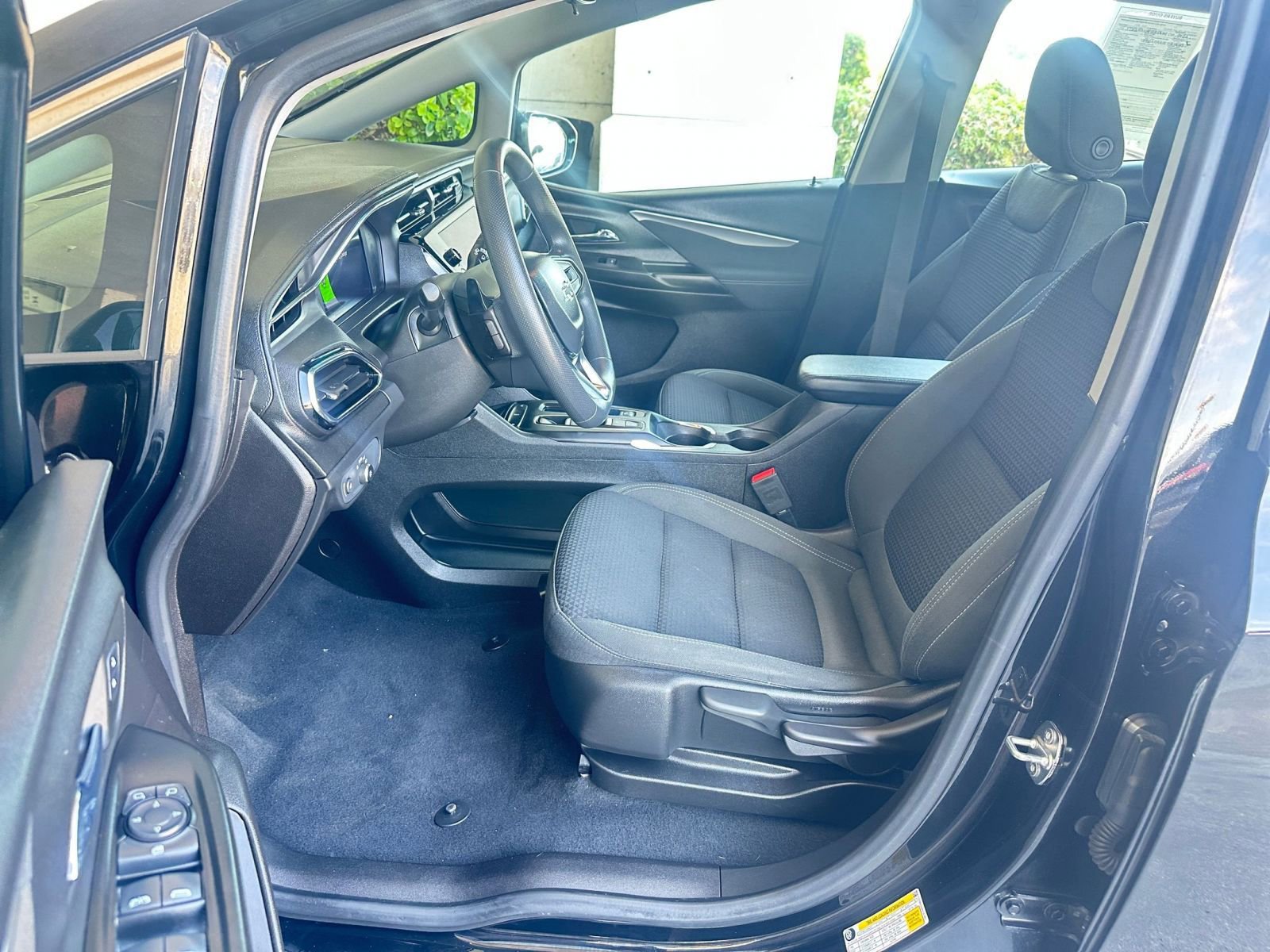 Thumbnail: 2023 Chevrolet Bolt EV - 31