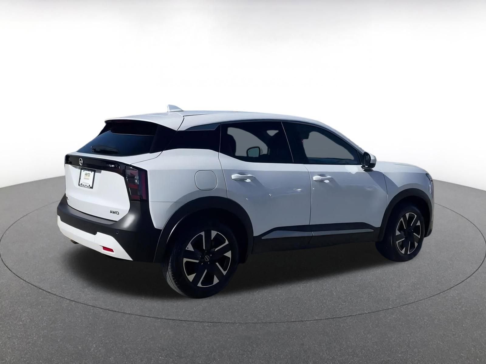 Thumbnail: 2025 Nissan Kicks - 12