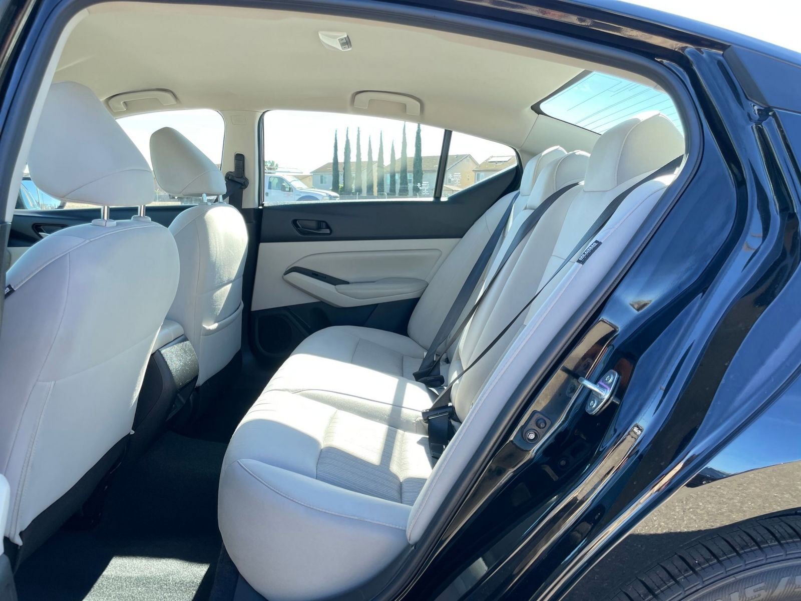 Thumbnail: 2025 Nissan Altima - 25