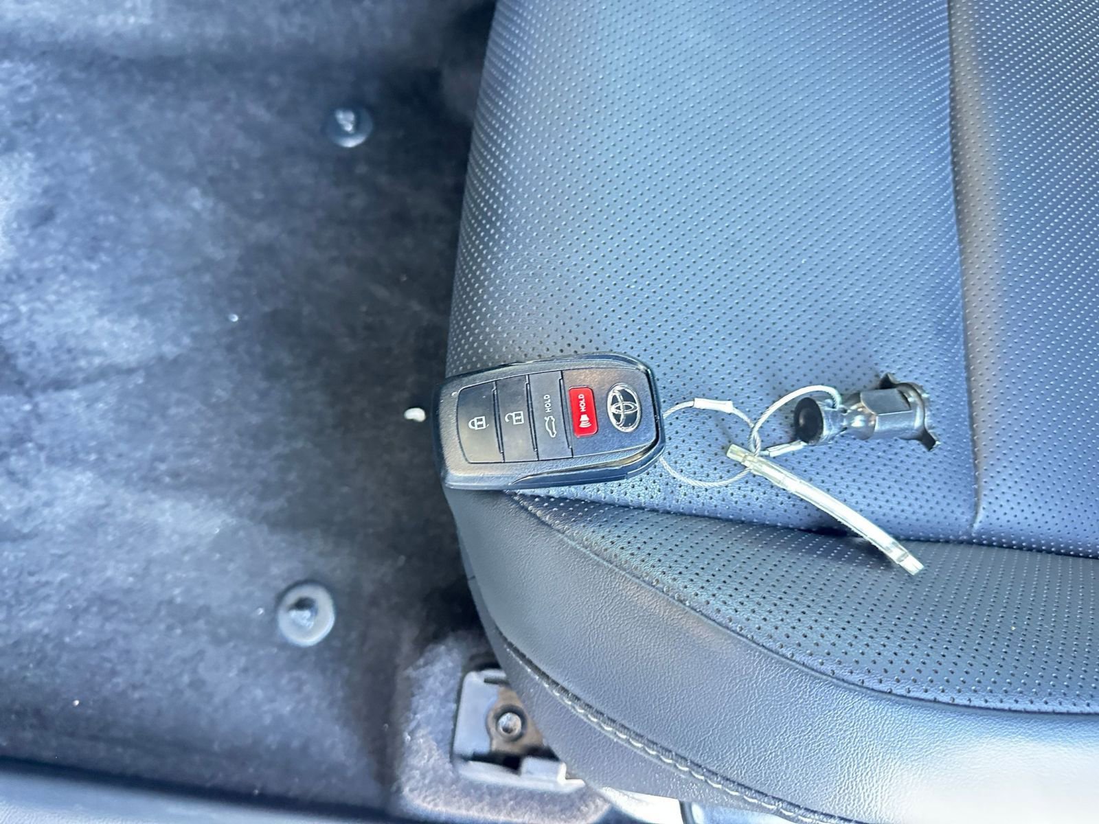 Thumbnail: 2025 Toyota Crown - 22