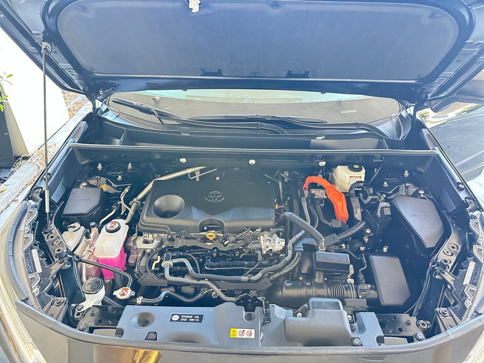 Thumbnail: 2025 Toyota RAV4 - 32