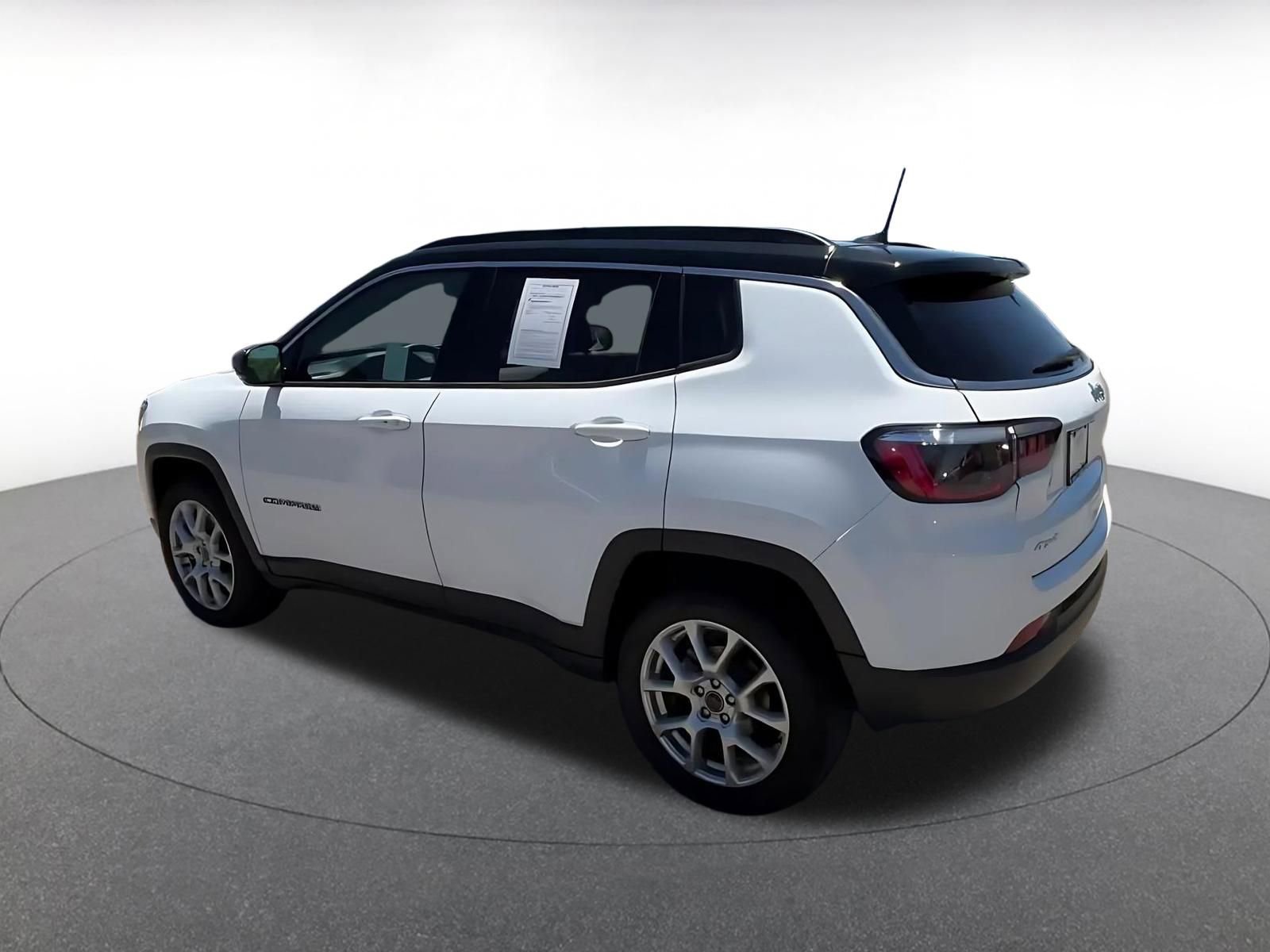 Thumbnail: 2025 Jeep Compass - 10