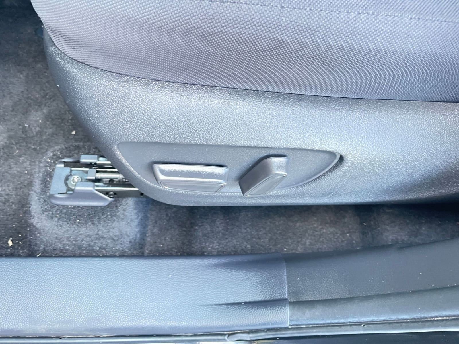 Thumbnail: 2025 Toyota Highlander - 22