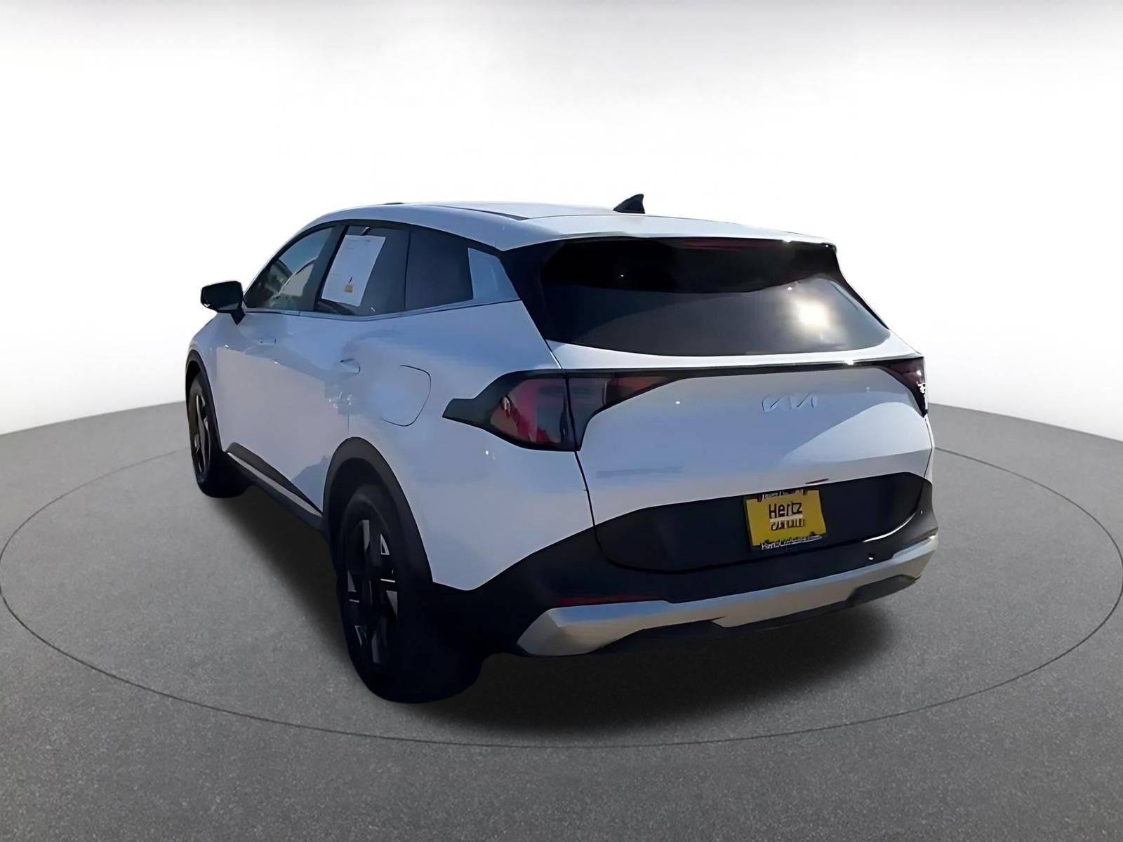 Thumbnail: 2026 Kia Sportage - 10