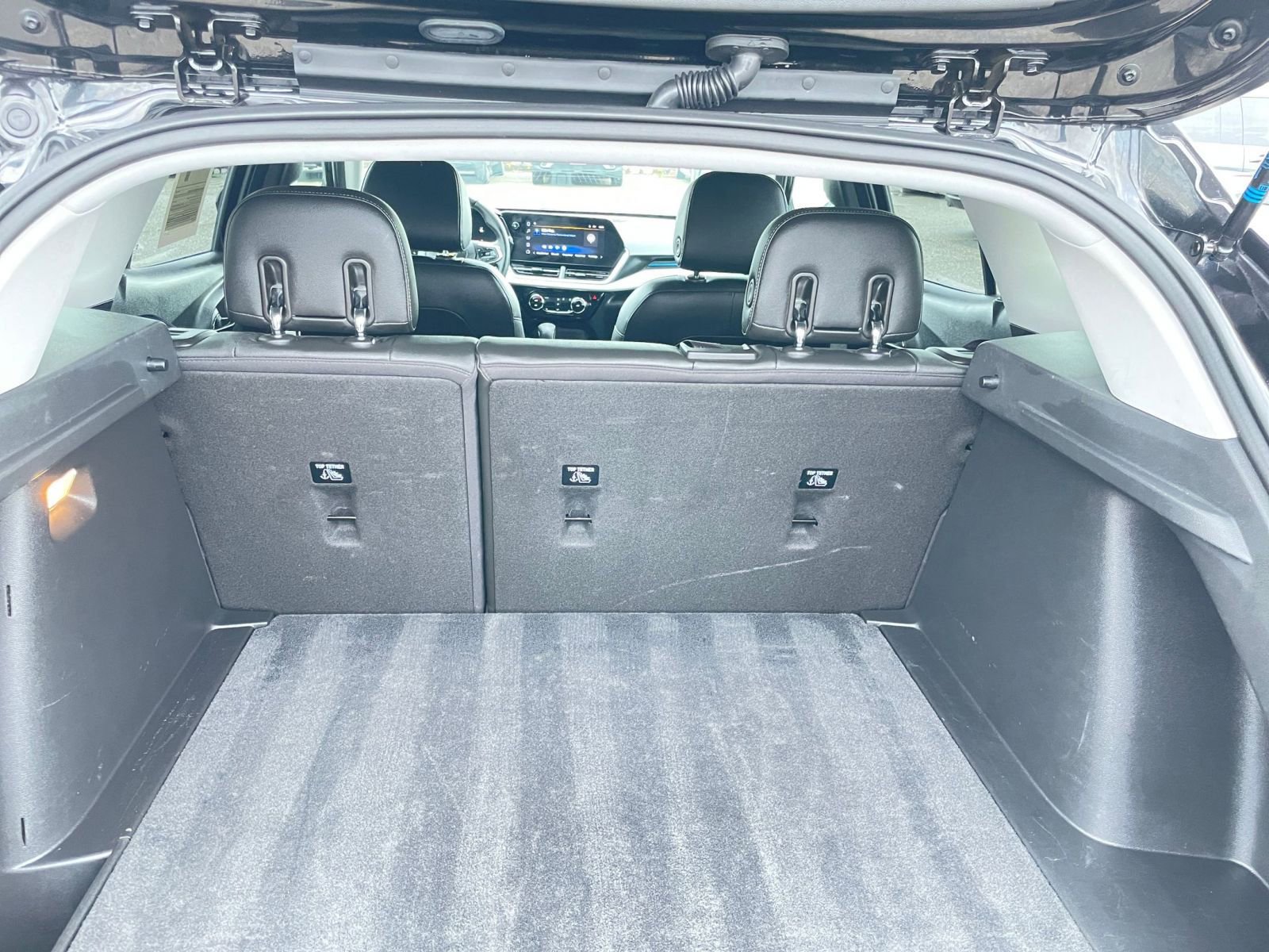 Thumbnail: 2025 Chevrolet Trax - 31